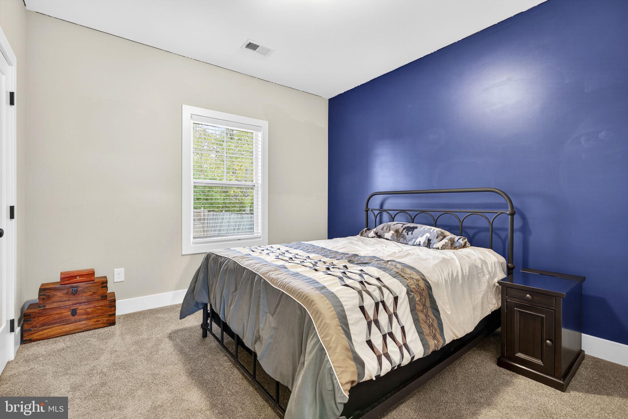 CRESTFIELD - Residential