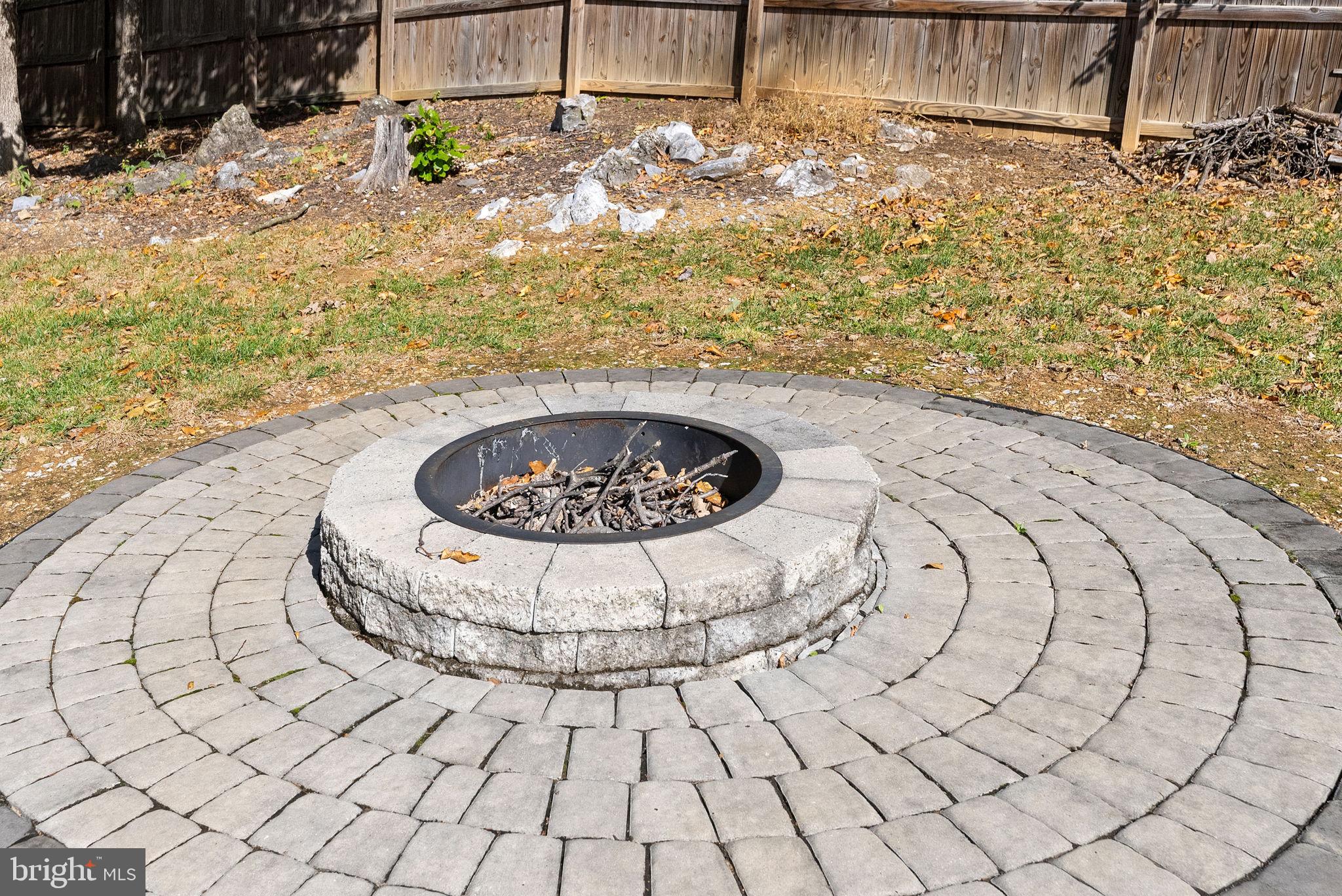 CRESTFIELD - Residential