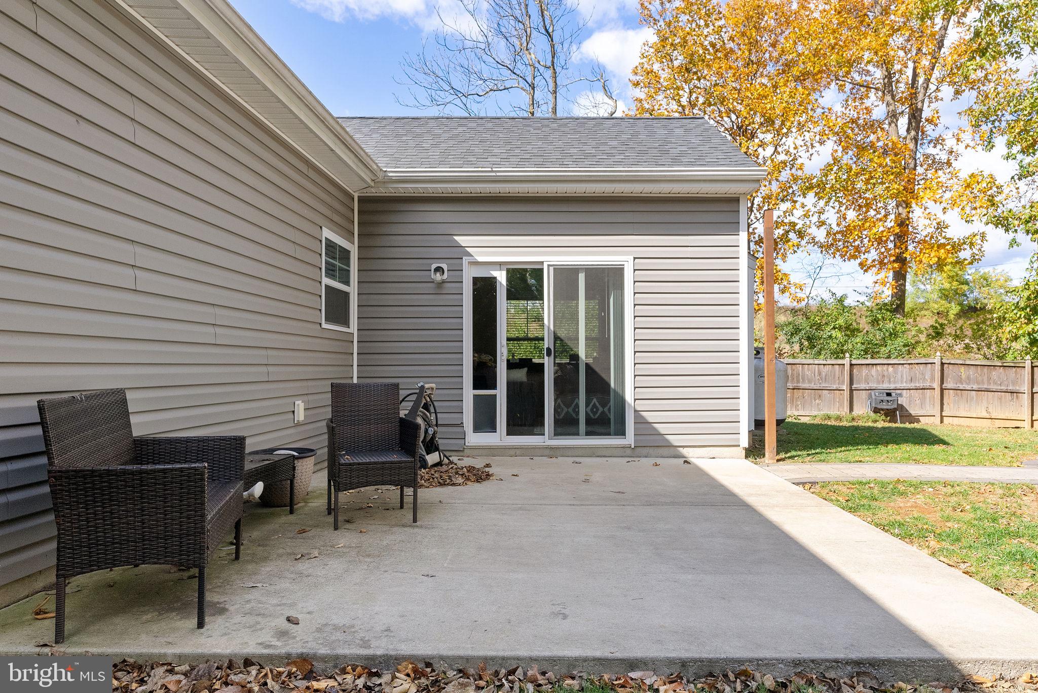 CRESTFIELD - Residential