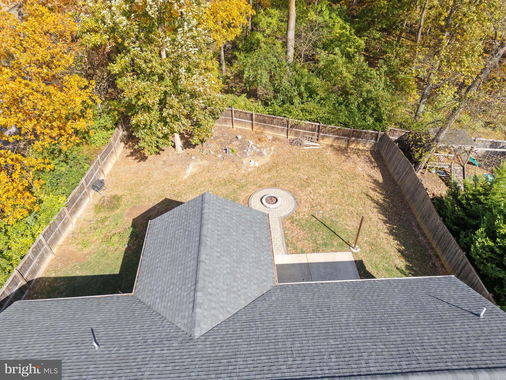 CRESTFIELD - Residential