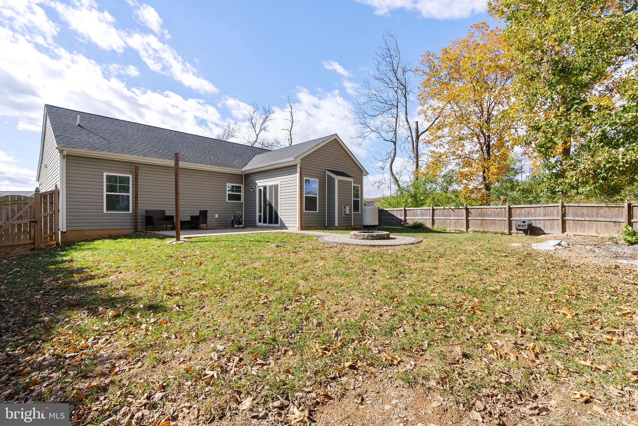 CRESTFIELD - Residential