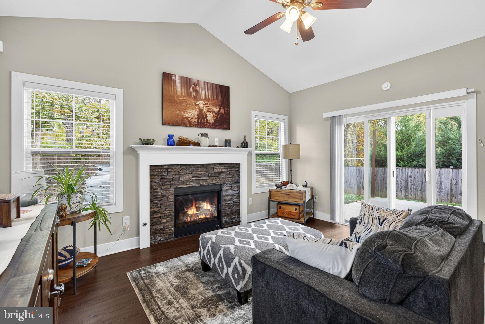 CRESTFIELD - Residential