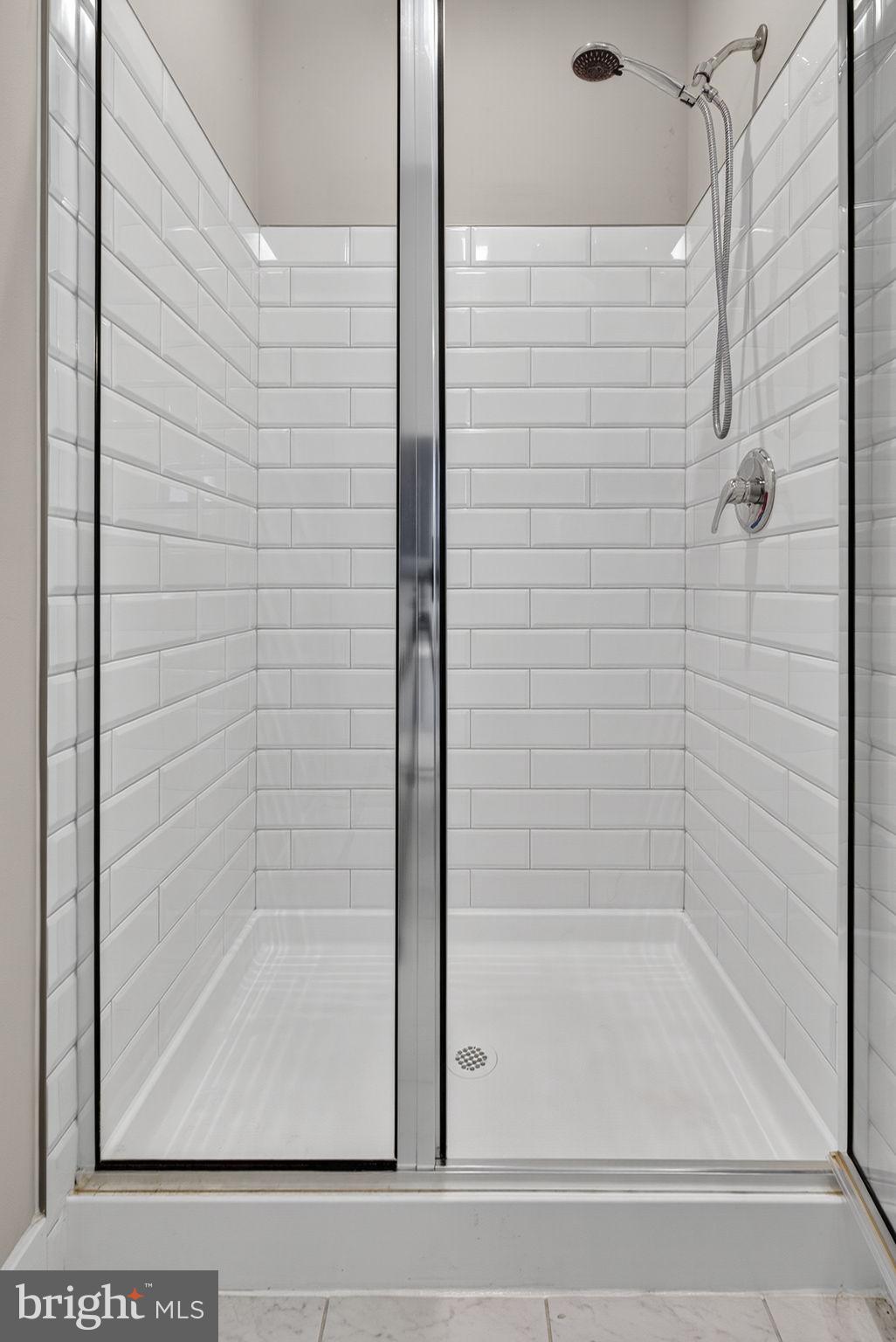 CRESTFIELD - Residential