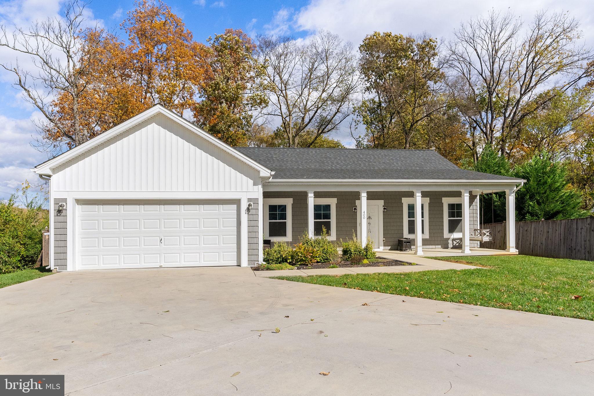 CRESTFIELD - Residential