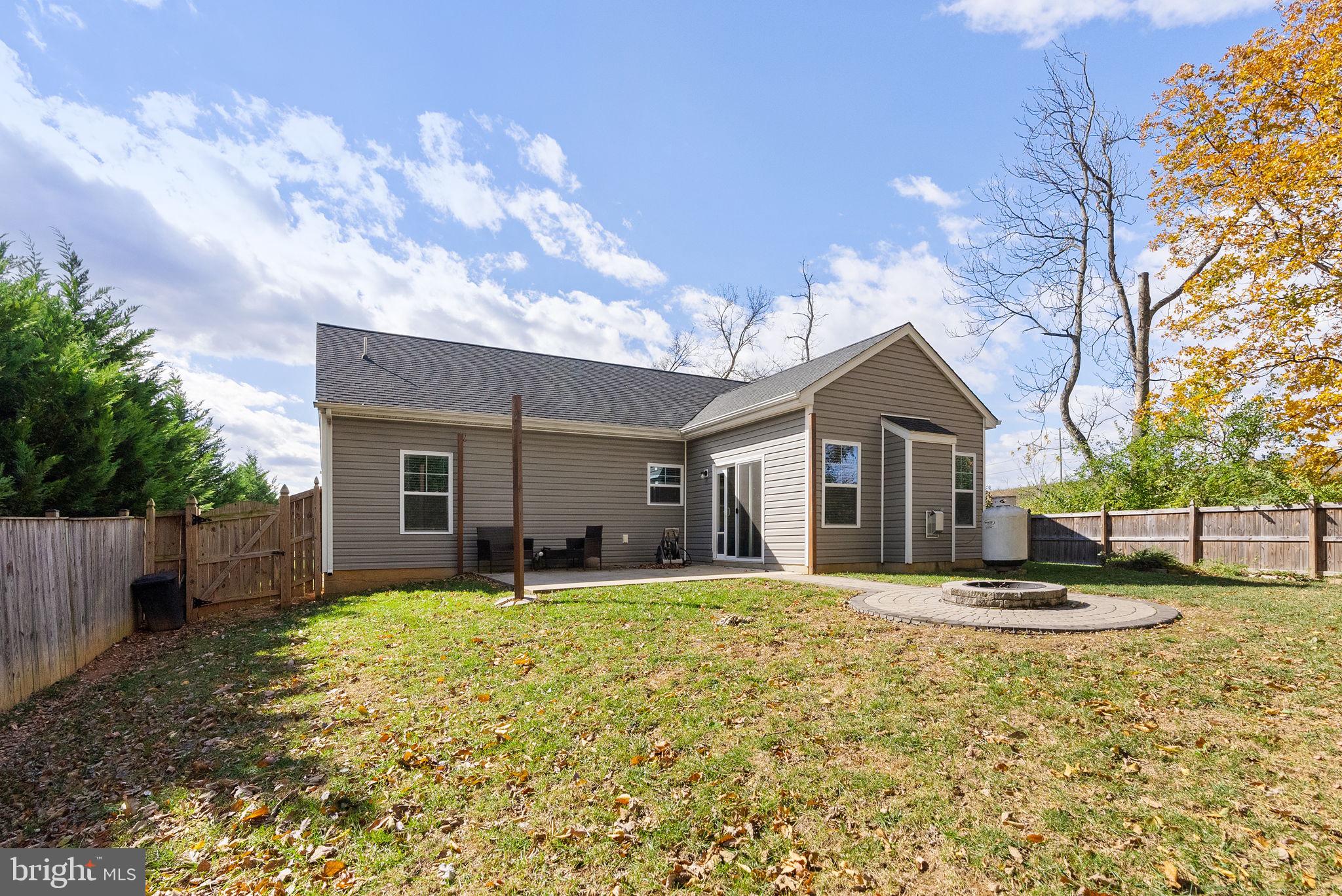 CRESTFIELD - Residential