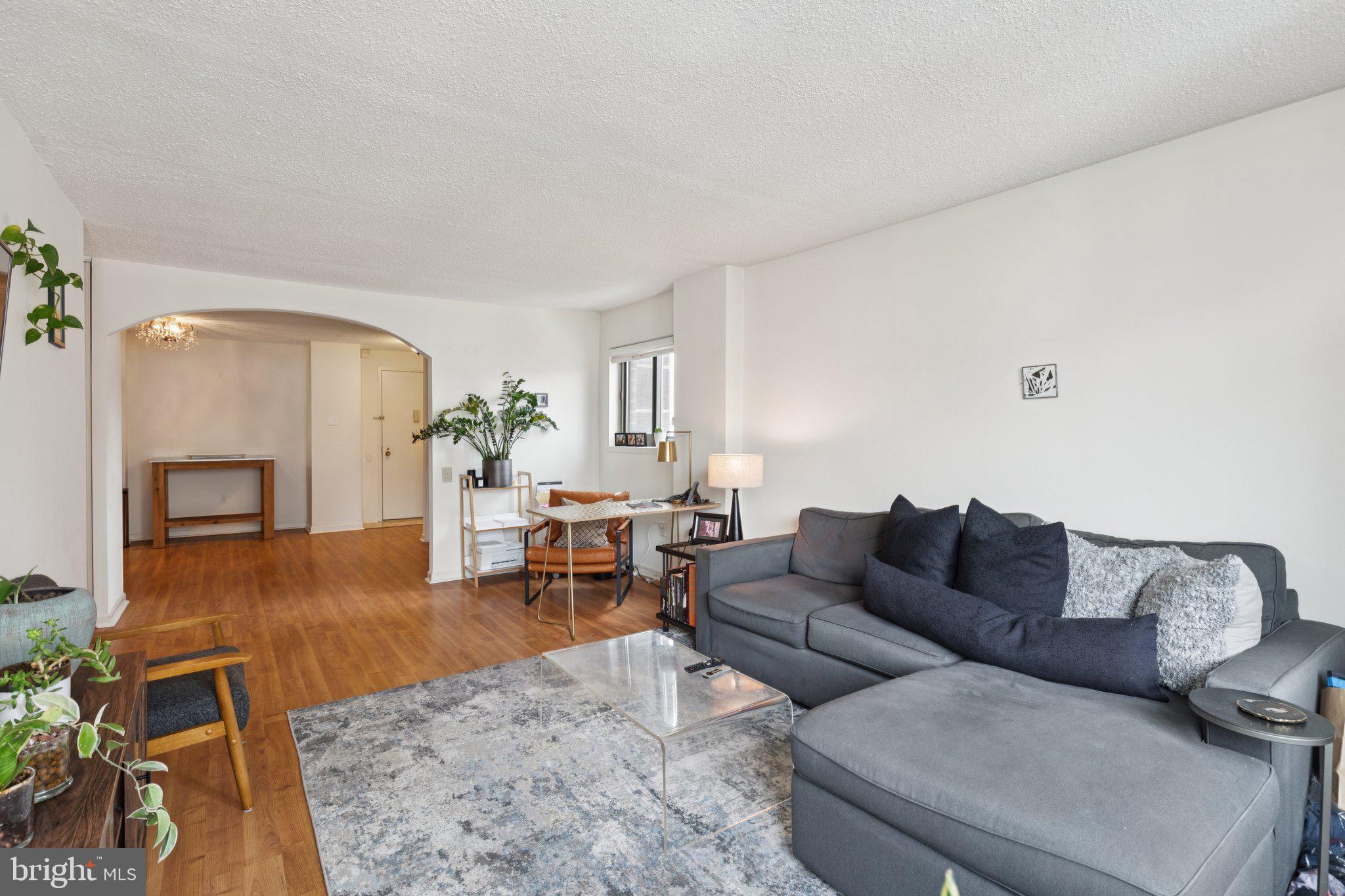 AVENUE OF THE ARTS - Residential