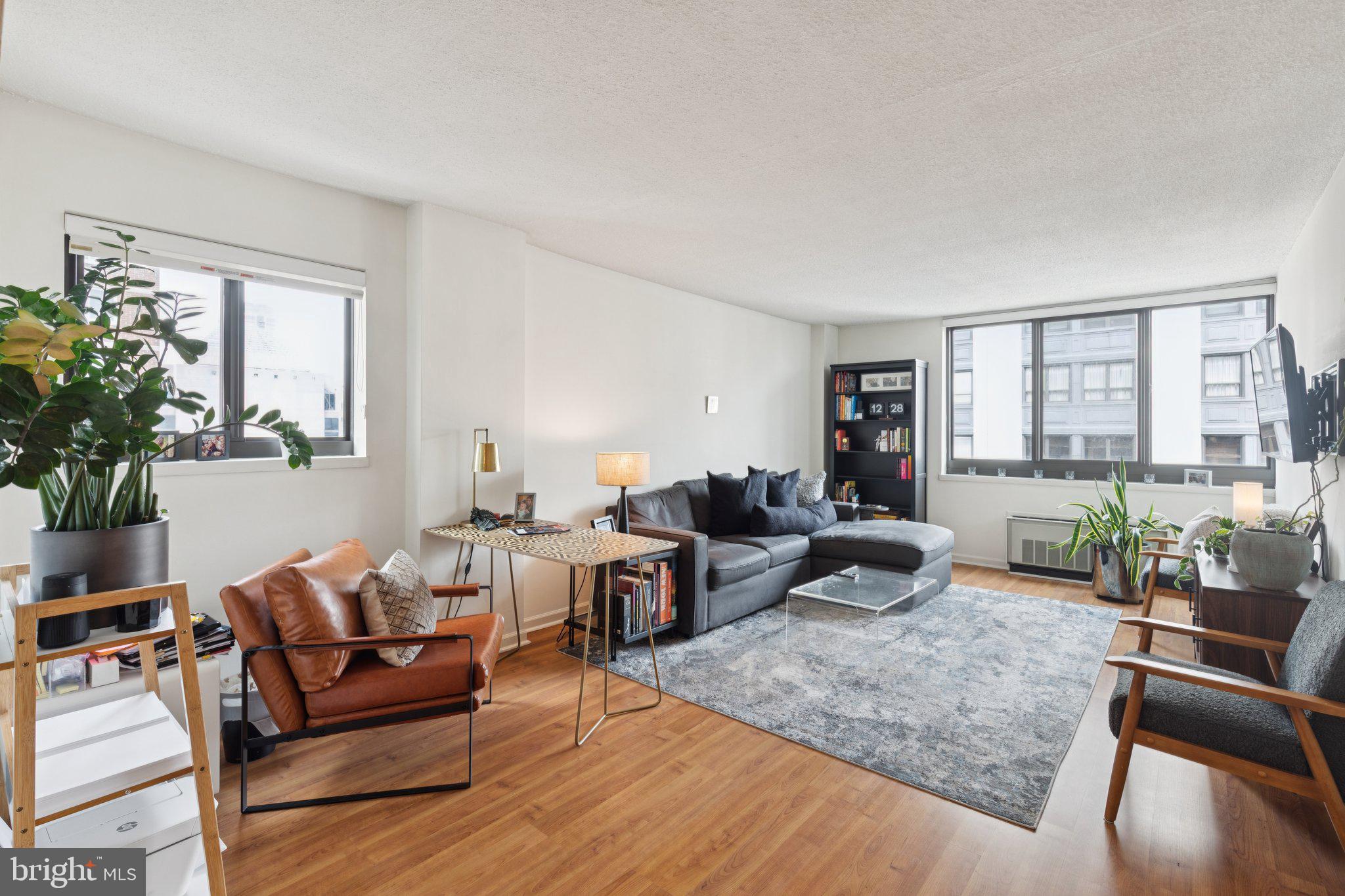 AVENUE OF THE ARTS - Residential