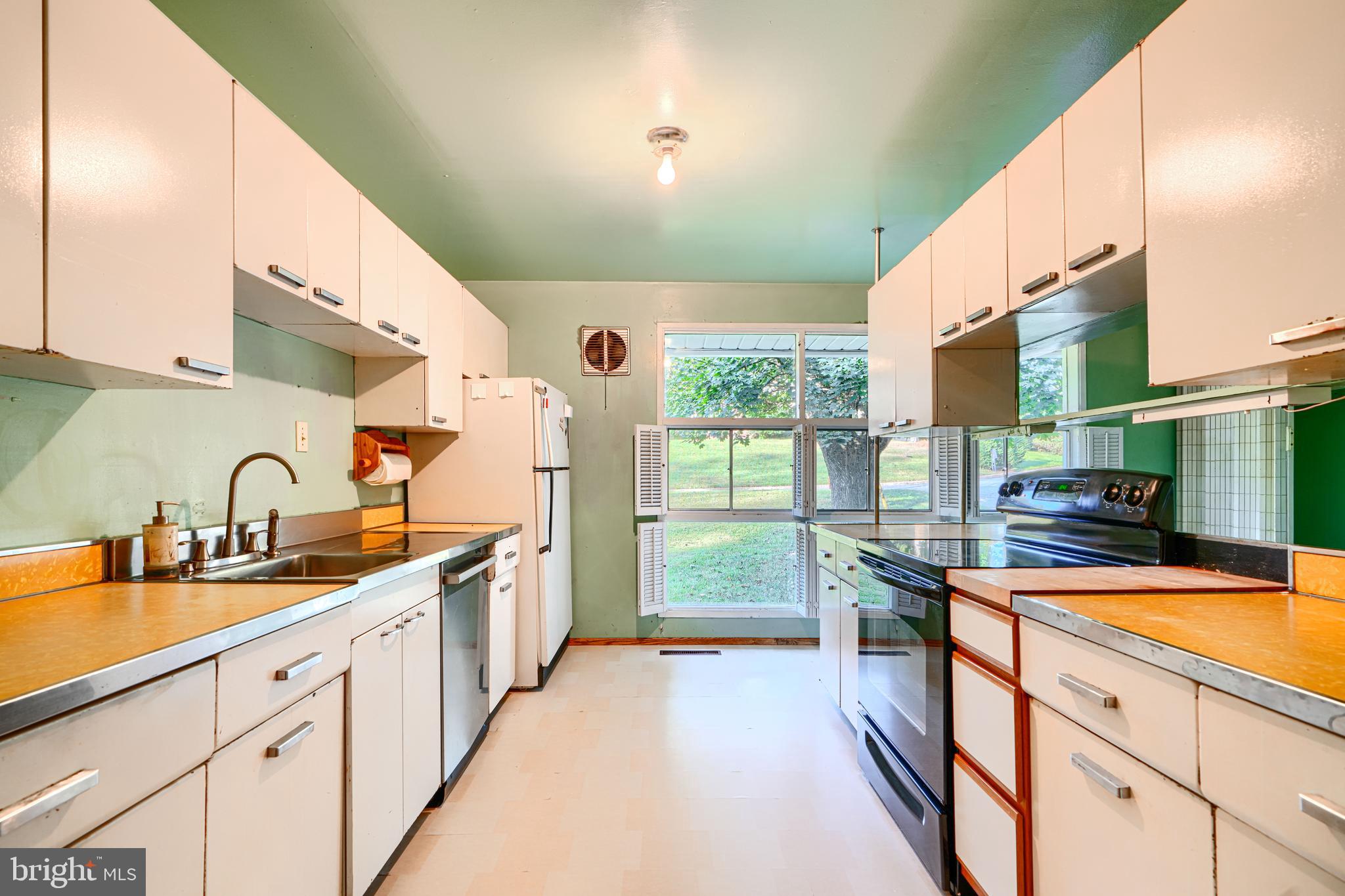 LAKEHURST - Residential