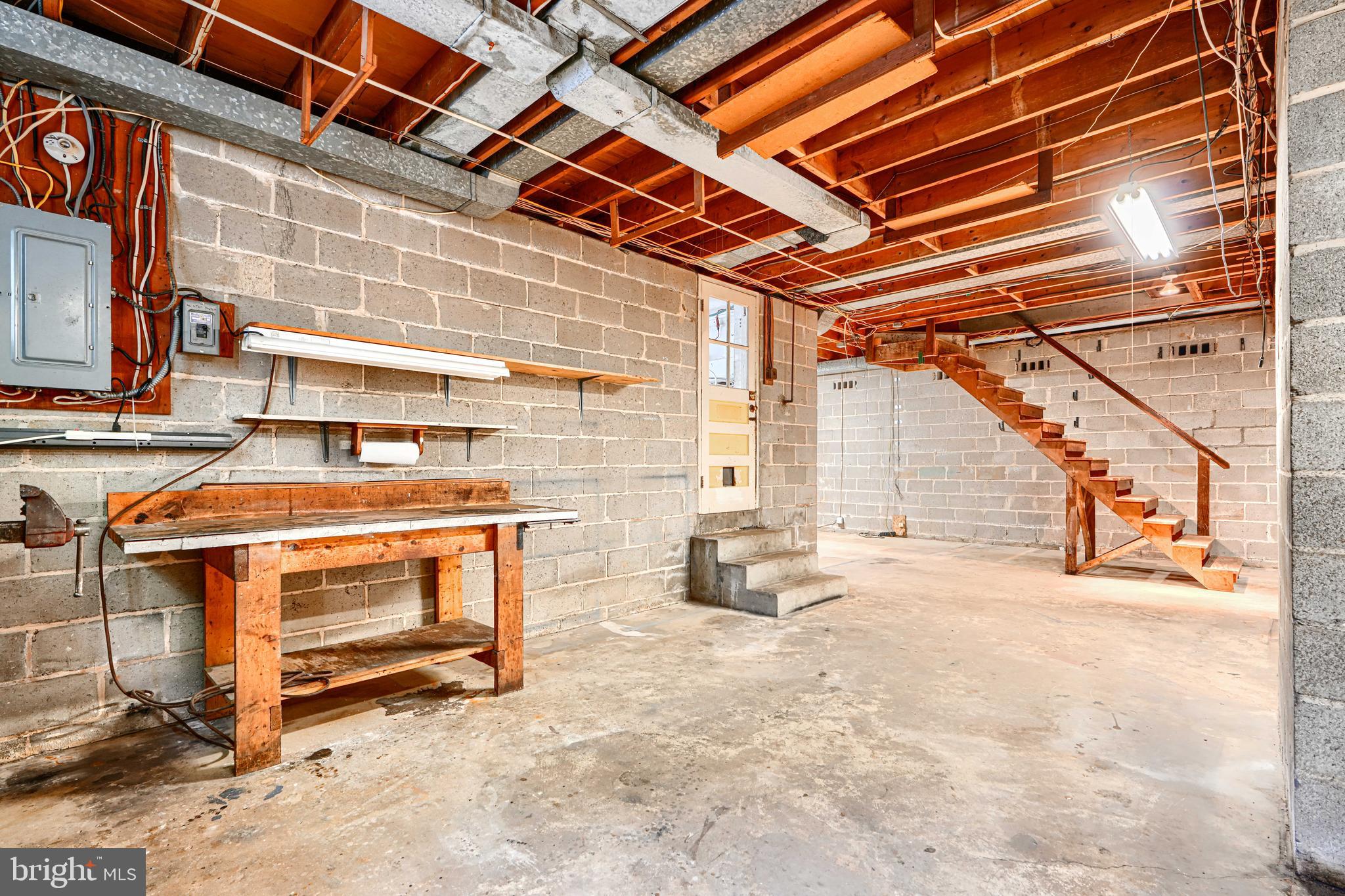 LAKEHURST - Residential