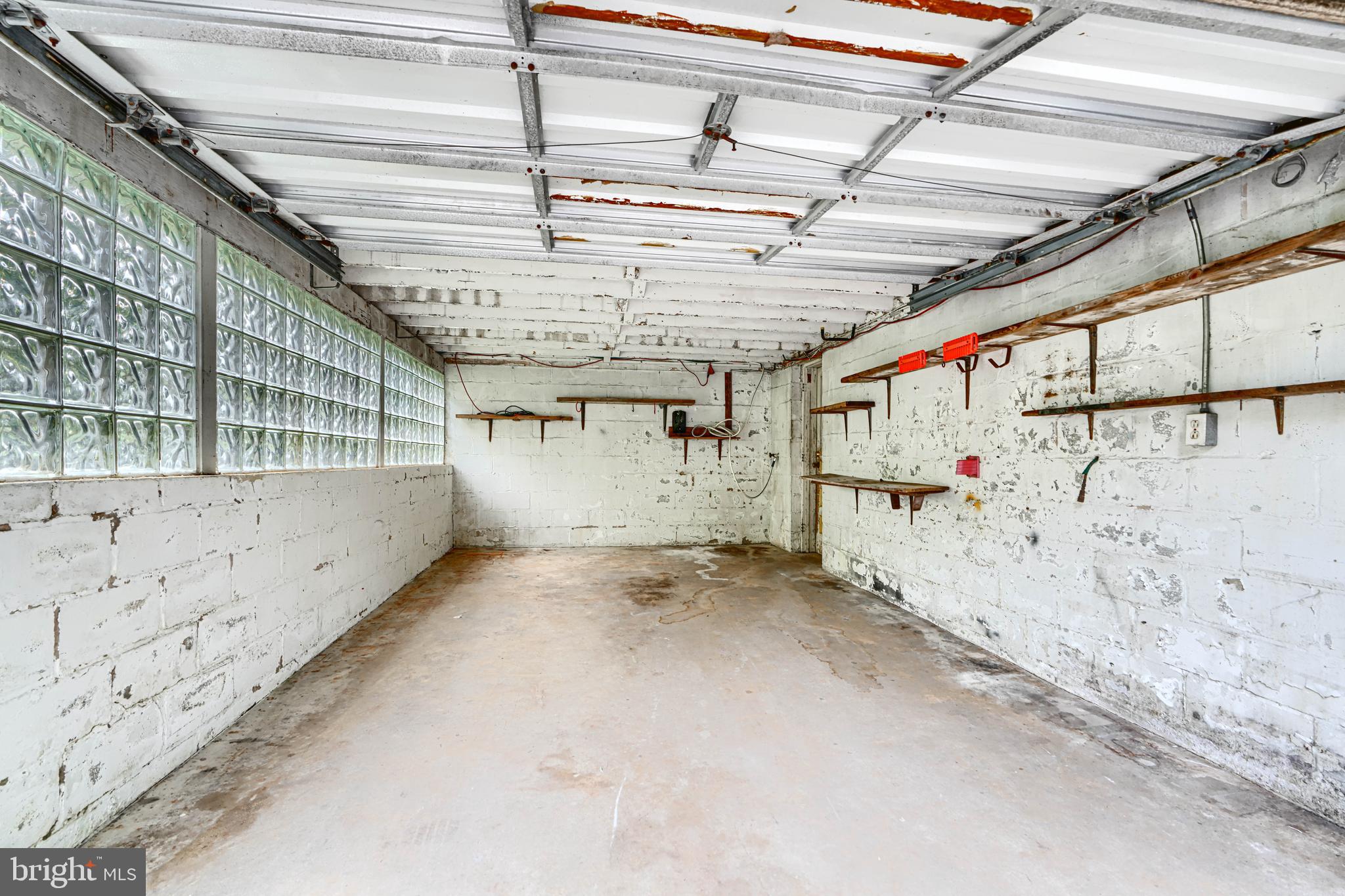 LAKEHURST - Residential