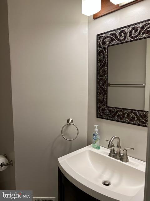 TIDEWATER COLONY - Residential Lease