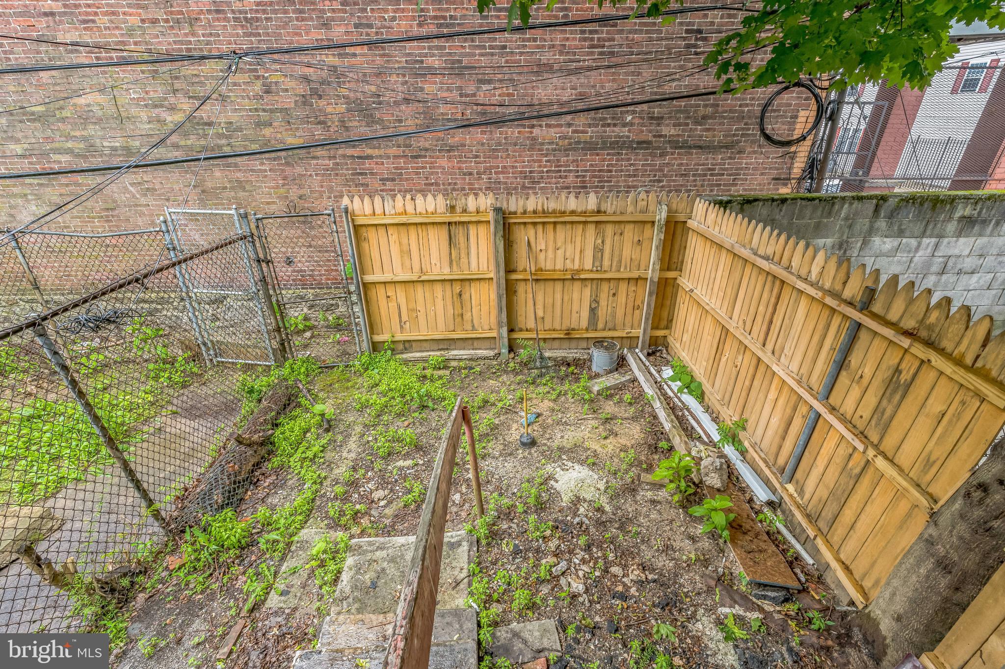 PHILADELPHIA (WEST) - Residential