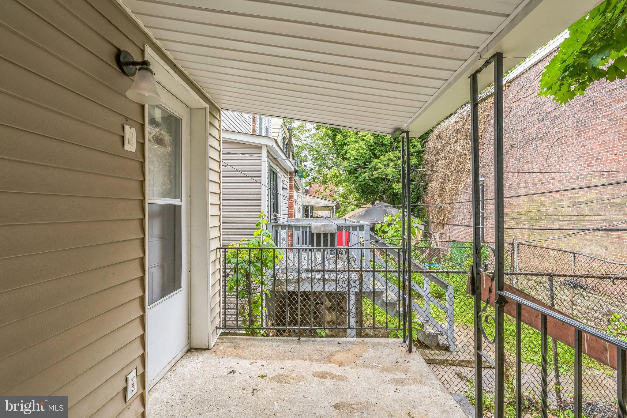 PHILADELPHIA (WEST) - Residential