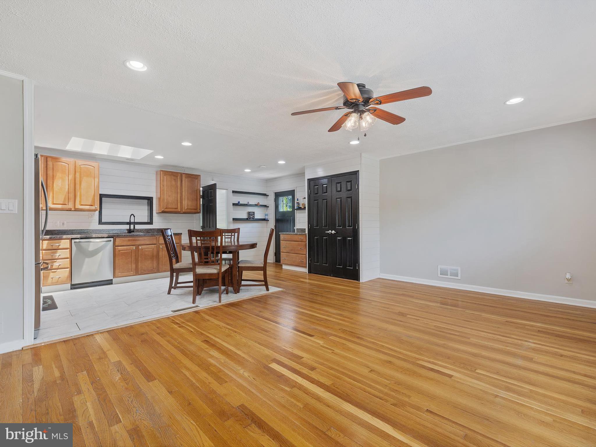 GLEN BURNIE PARK - Residential