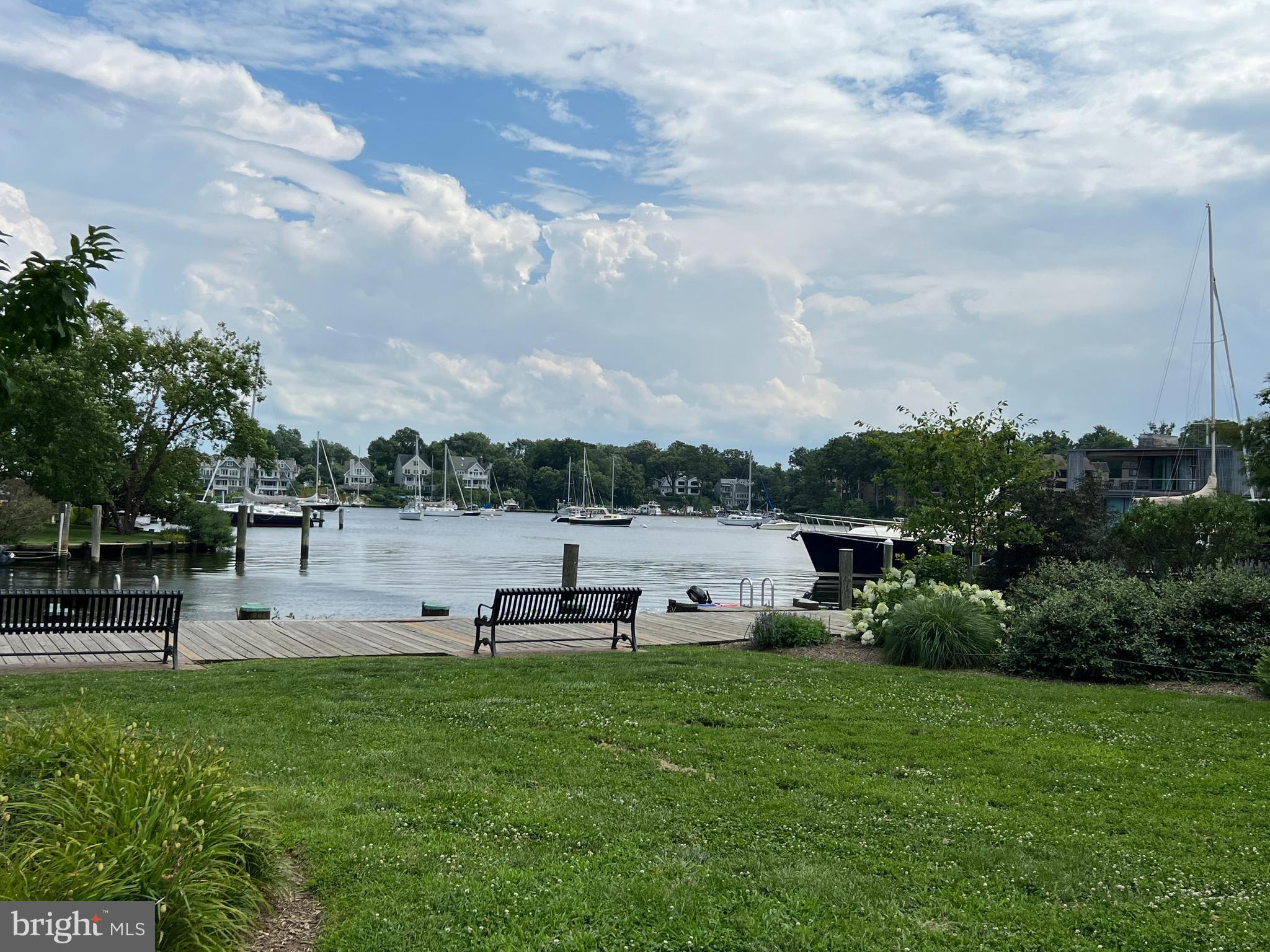 ACTONS LANDING CONDOS - Residential