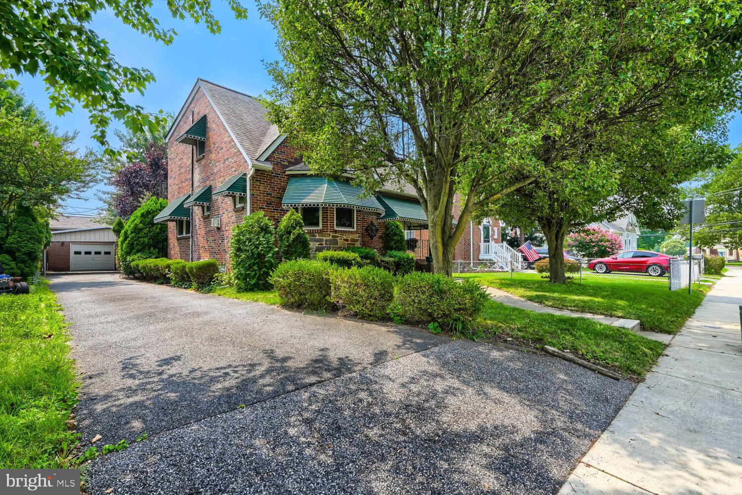 407 FRANKLIN AVENUE