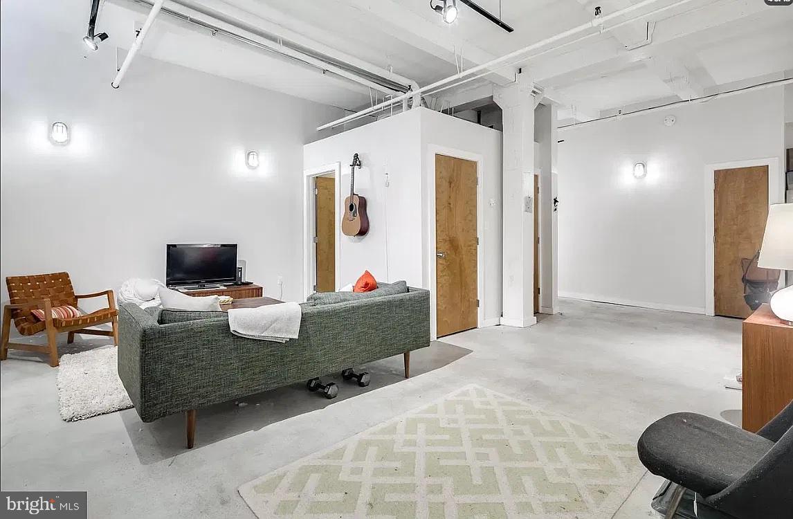 314 BROWN STREET 18 B2