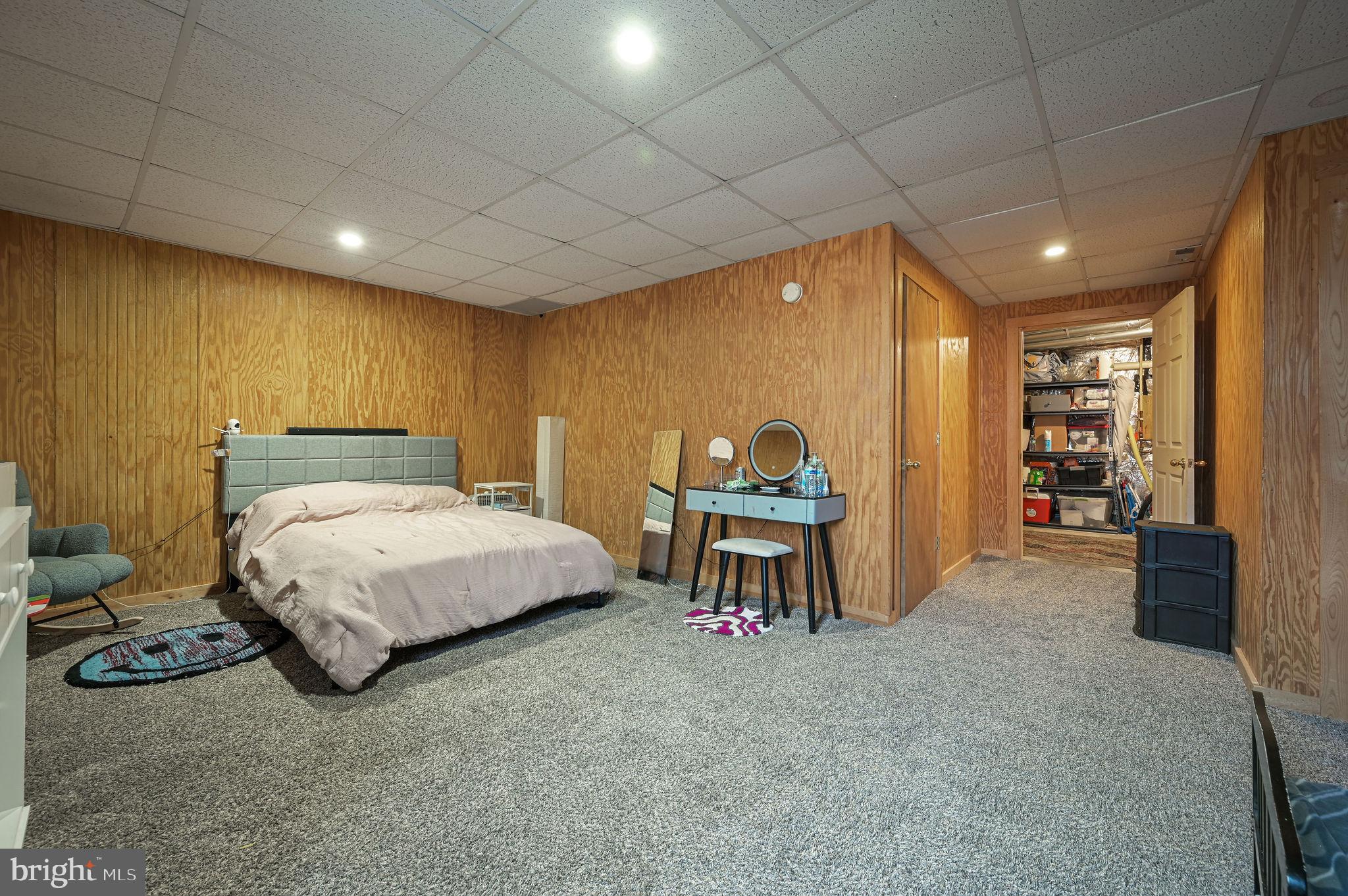 WOODLAND MANOR - Residential
