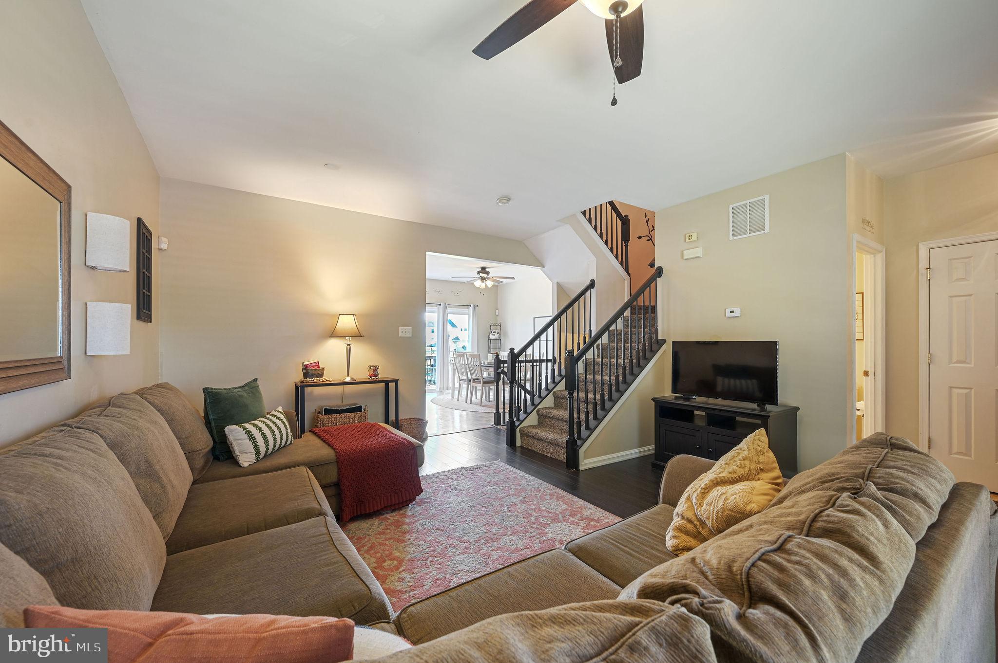 WOODLAND MANOR - Residential