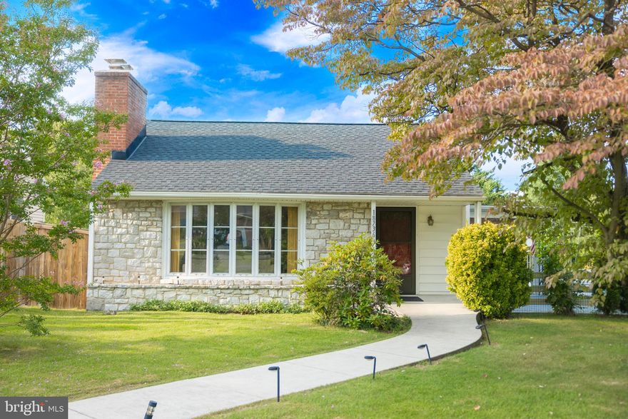 Charming field stone and siding ranch located in Fountain Head! This home features 3 bedrooms and 1.5 baths, with freshly painted interiors and some updated windows. The kitchen includes stainless steel appliances, and the home boasts solid oak hardwood floors throughout. Enjoy cozy evenings by the brick wood fireplace. The property also includes a new furnace and a 50-year architectural roof. Outside, you'll find a fenced yard with a quaint deck perfect for morning coffee.

Rare opportunity to own a home that combines classic charm with modern updates in a sought-after neighborhood. Don't miss out on making this your new home!