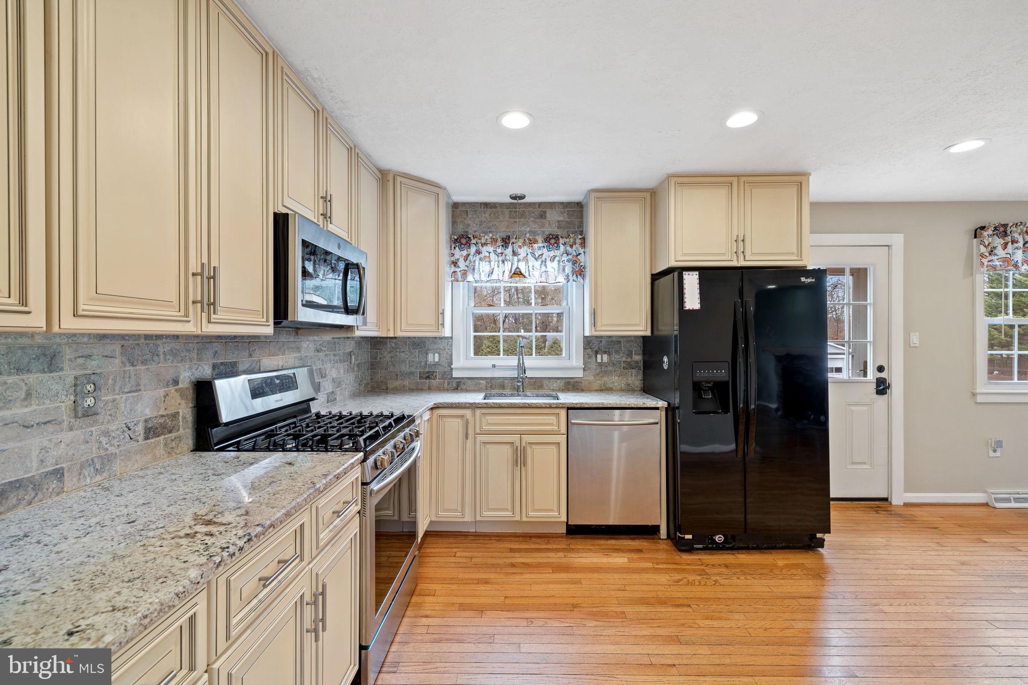 HARBOR VIEW - Residential