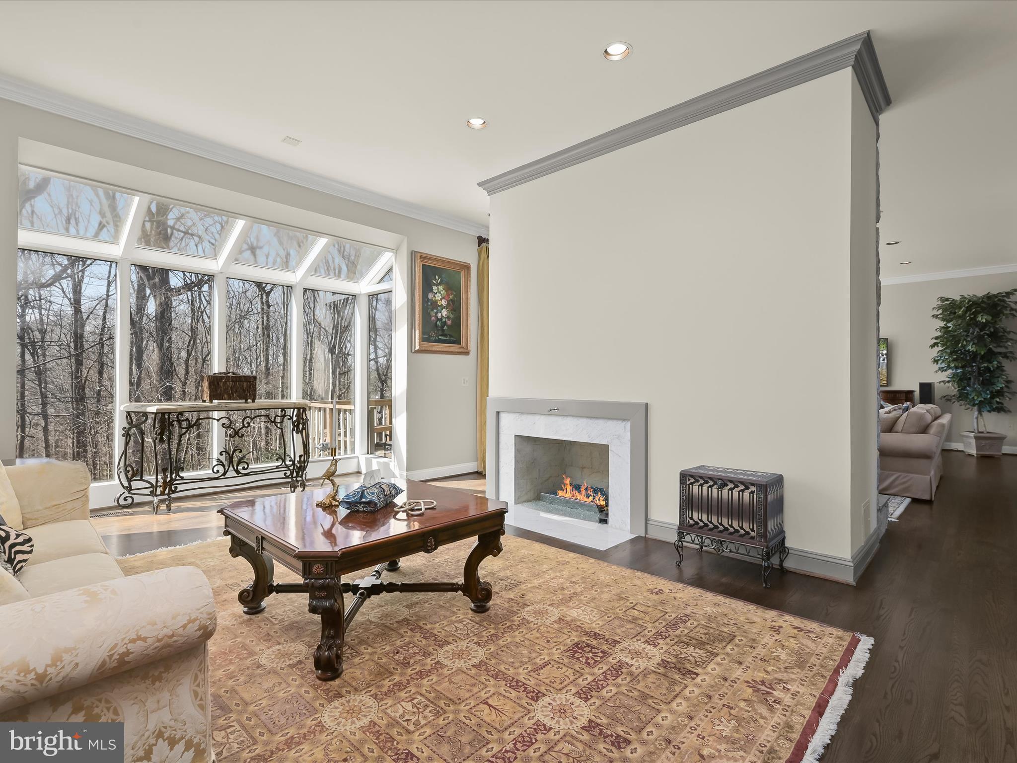 LAKE POTOMAC - Residential