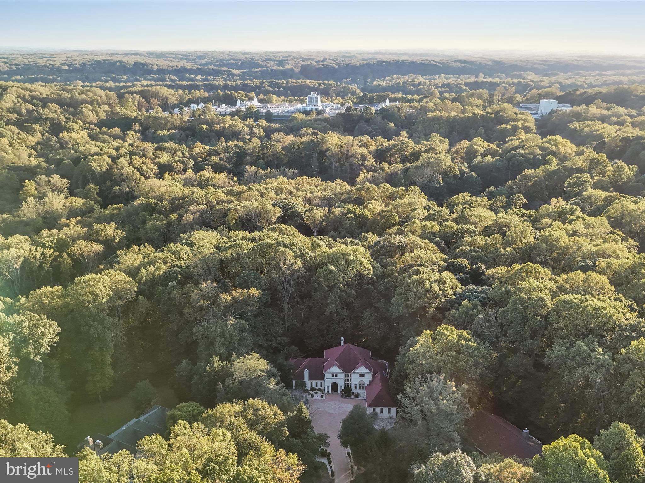 LAKE POTOMAC - Residential