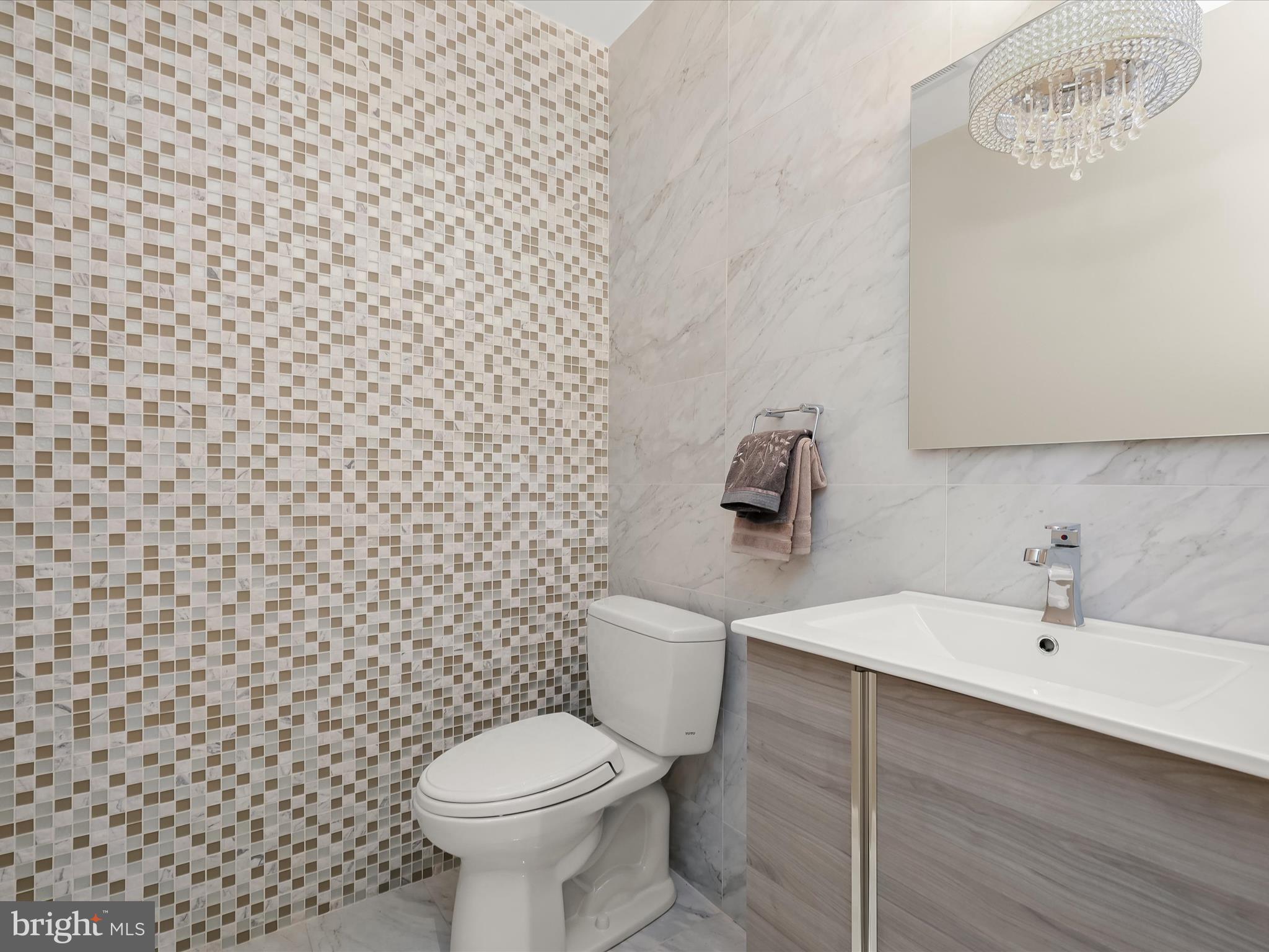 LAKE POTOMAC - Residential