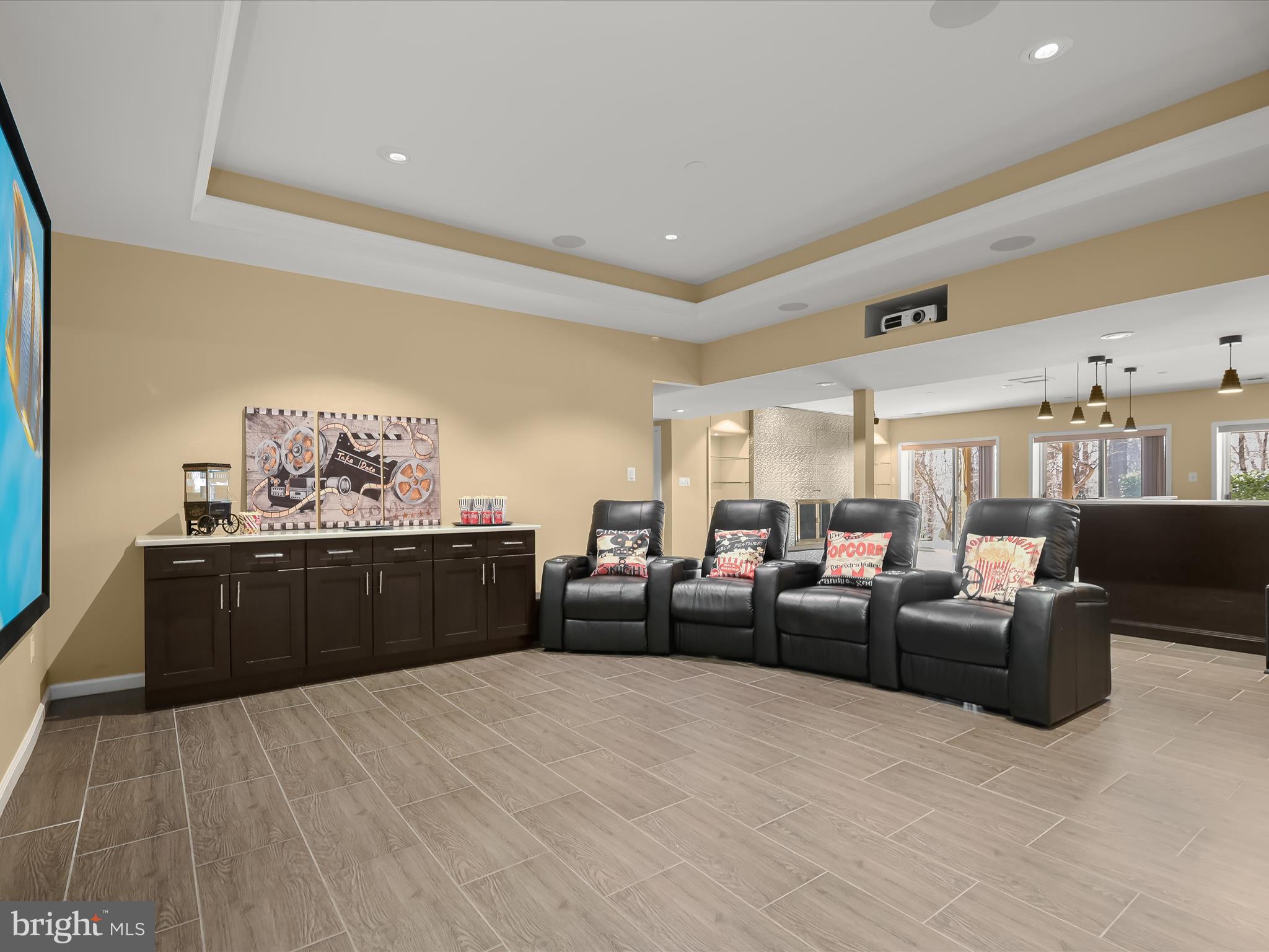 LAKE POTOMAC - Residential