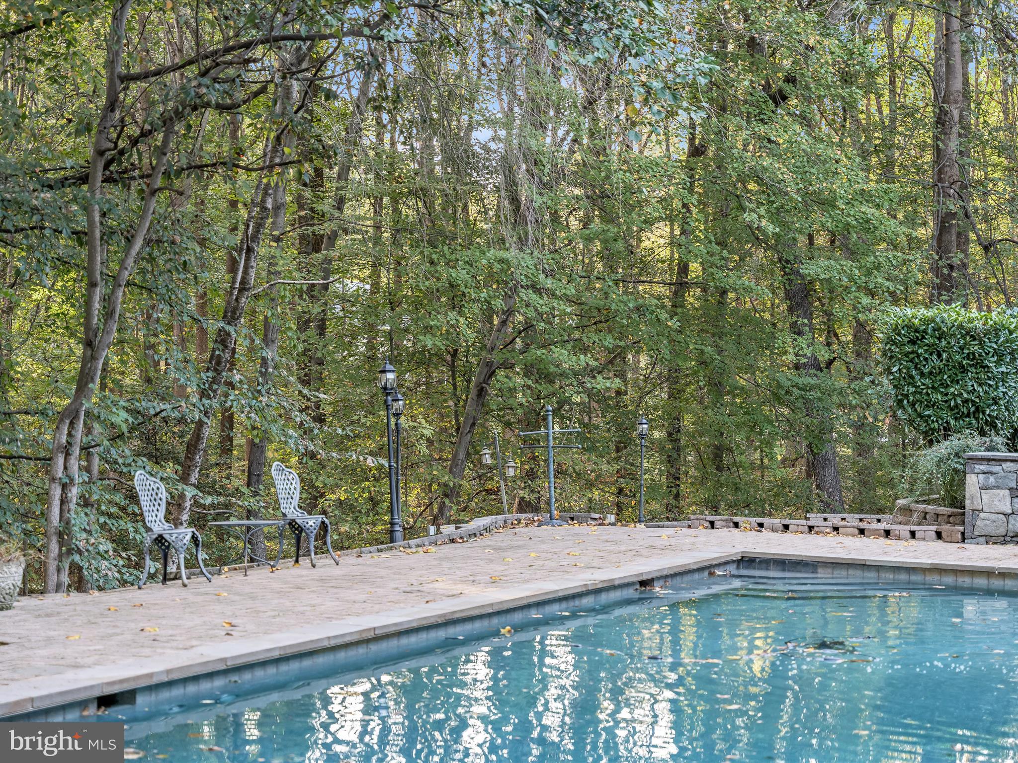 LAKE POTOMAC - Residential