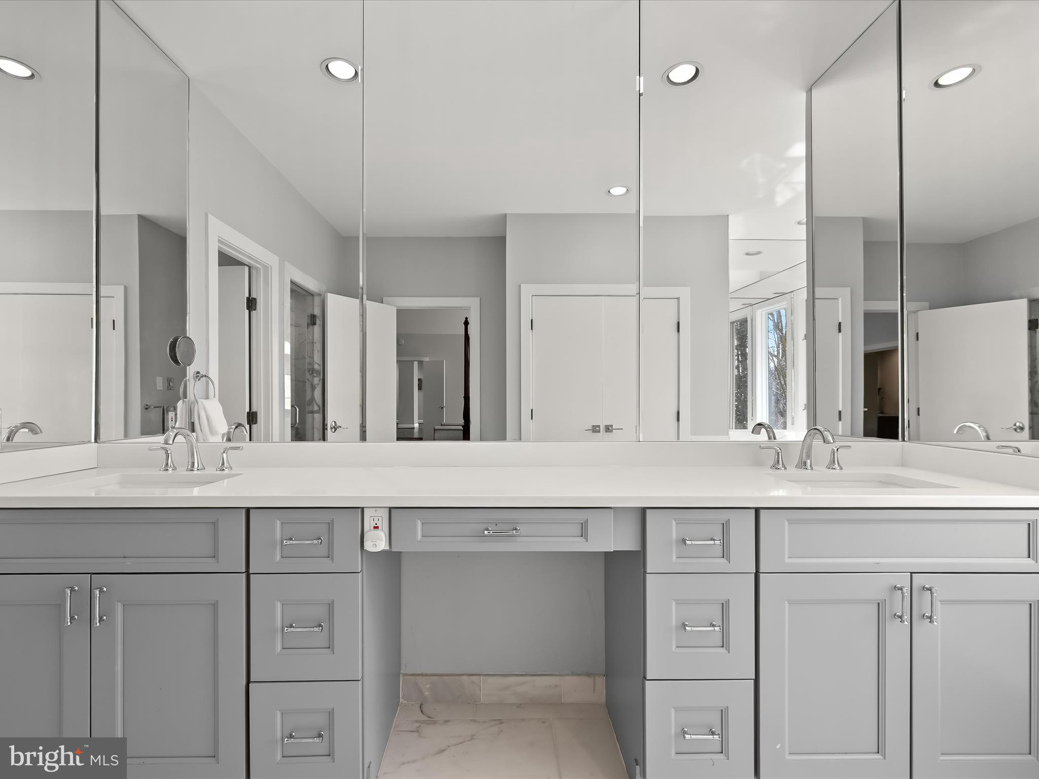 LAKE POTOMAC - Residential