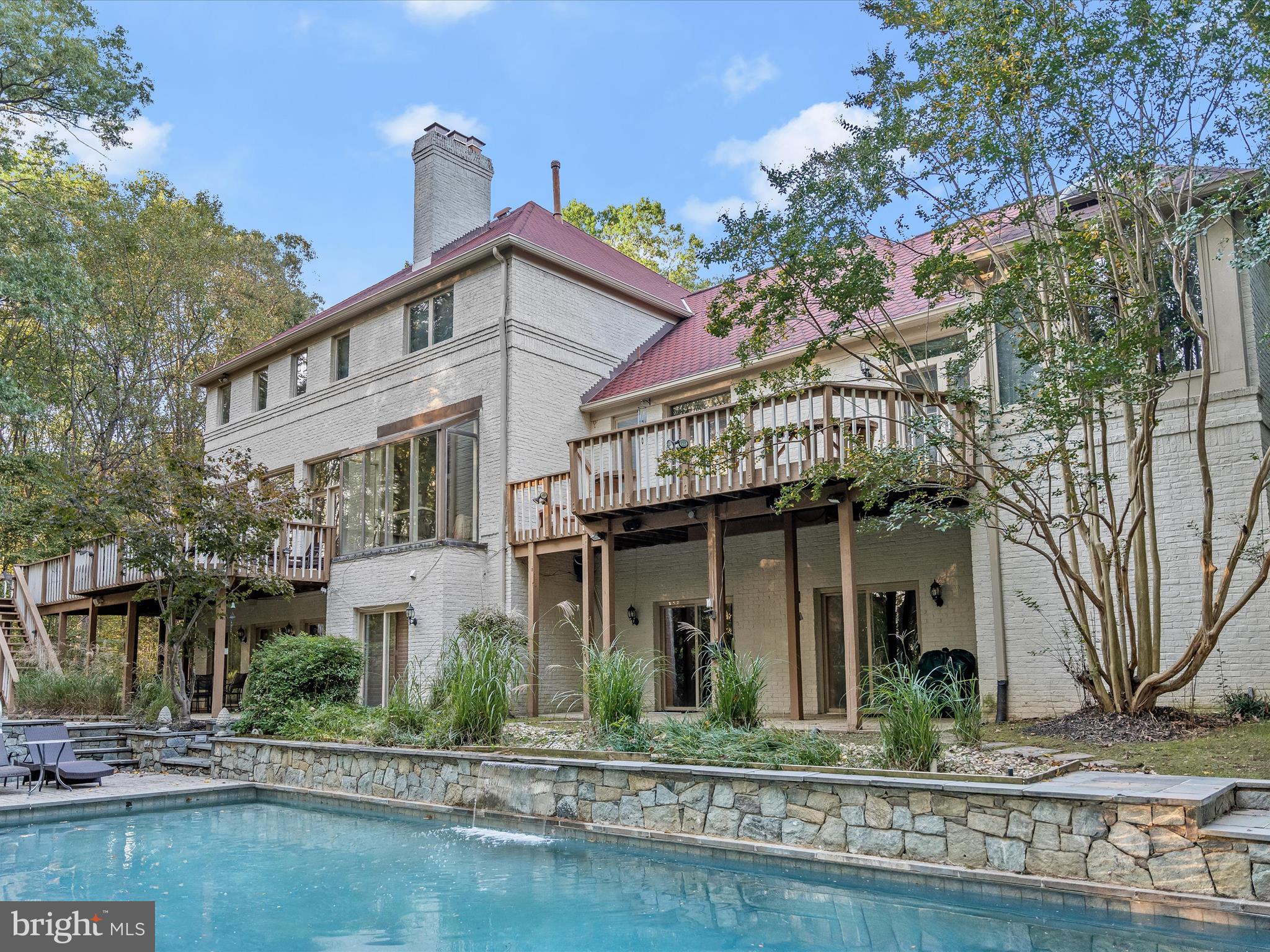 LAKE POTOMAC - Residential
