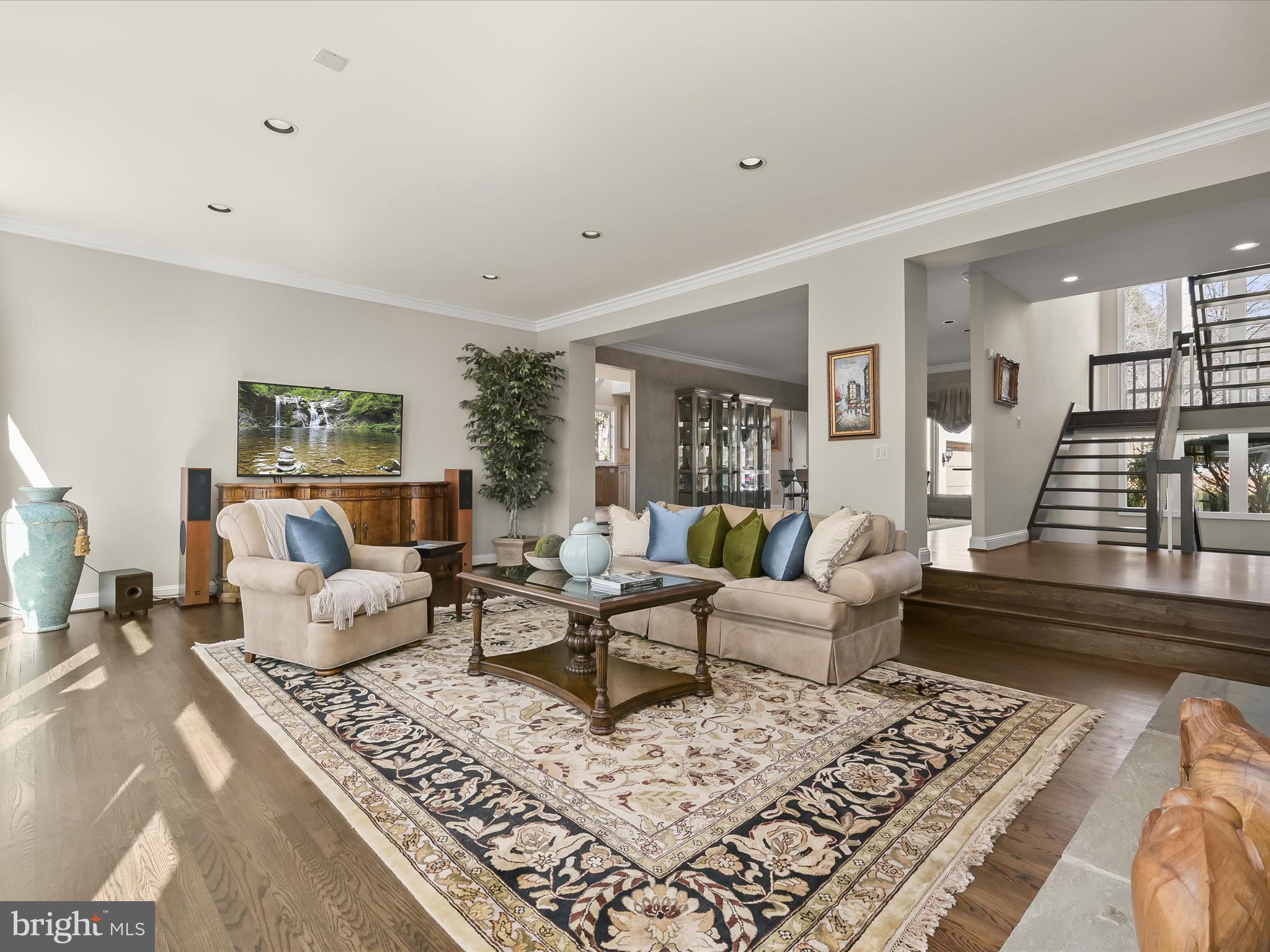 LAKE POTOMAC - Residential