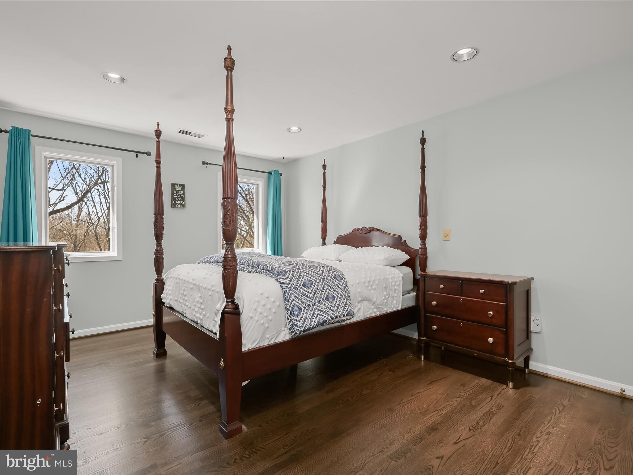 LAKE POTOMAC - Residential