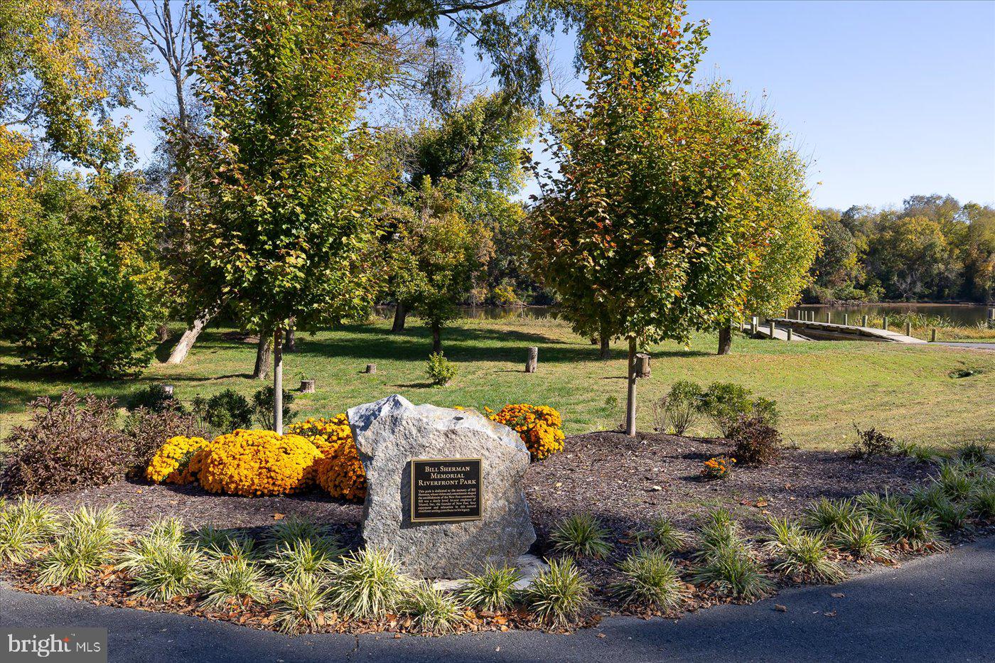 NEW POST ON THE RAPPAHANNOCK - Residential