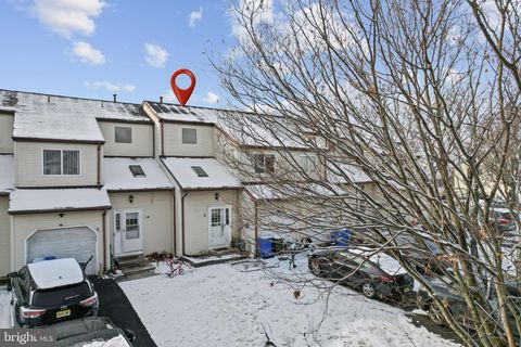 Photo of 8 Bayleaf Drive, LUMBERTON, NJ 08048 (MLS # NJBL2103070)