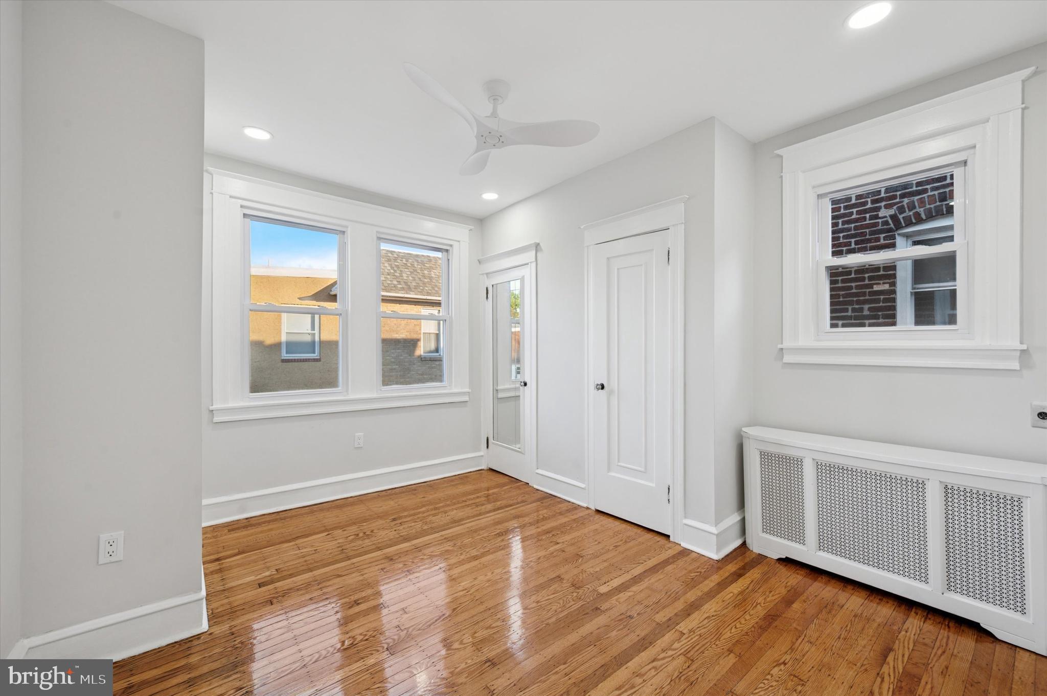 UNIVERSITY CITY - Residential