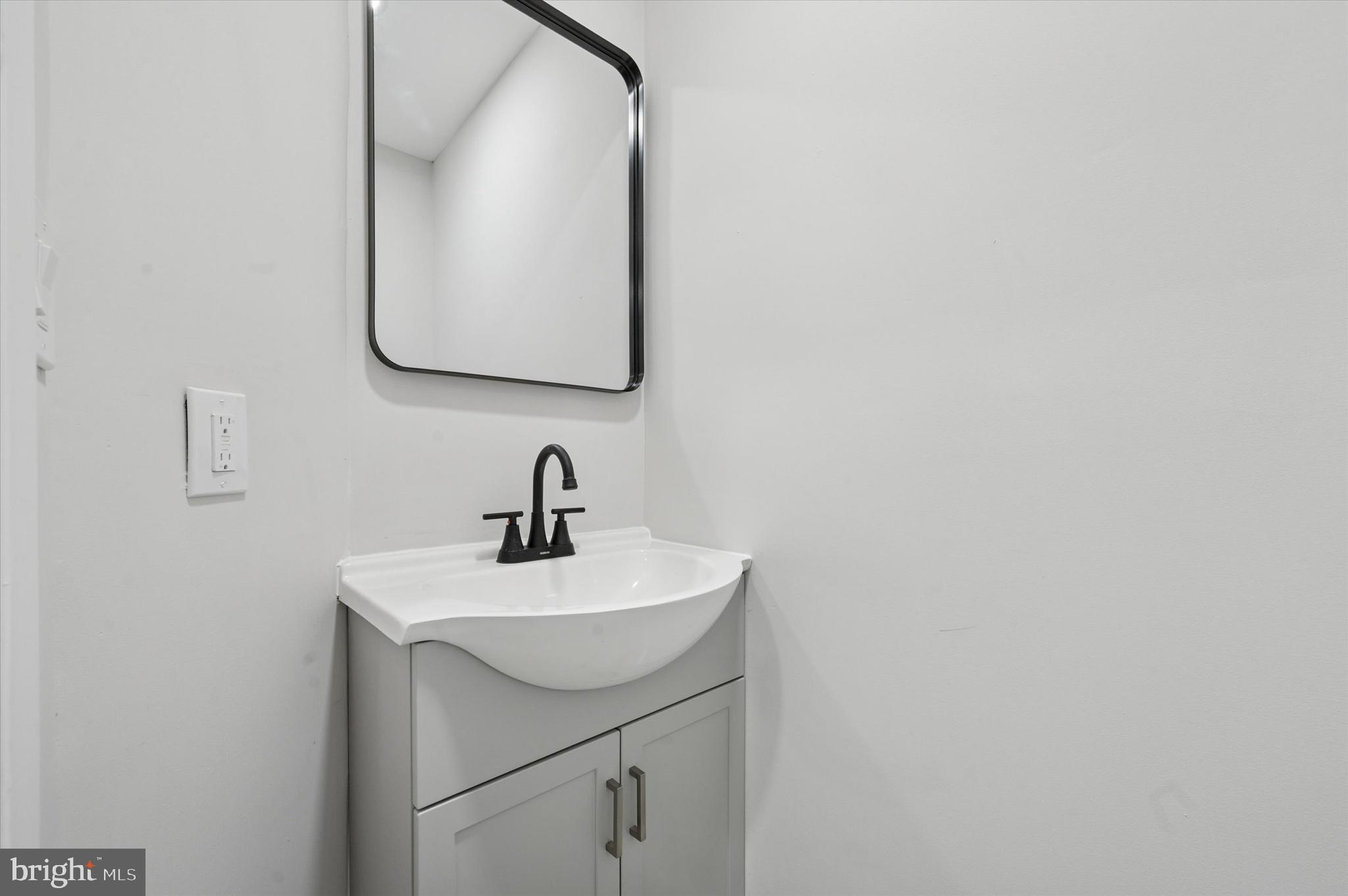 UNIVERSITY CITY - Residential