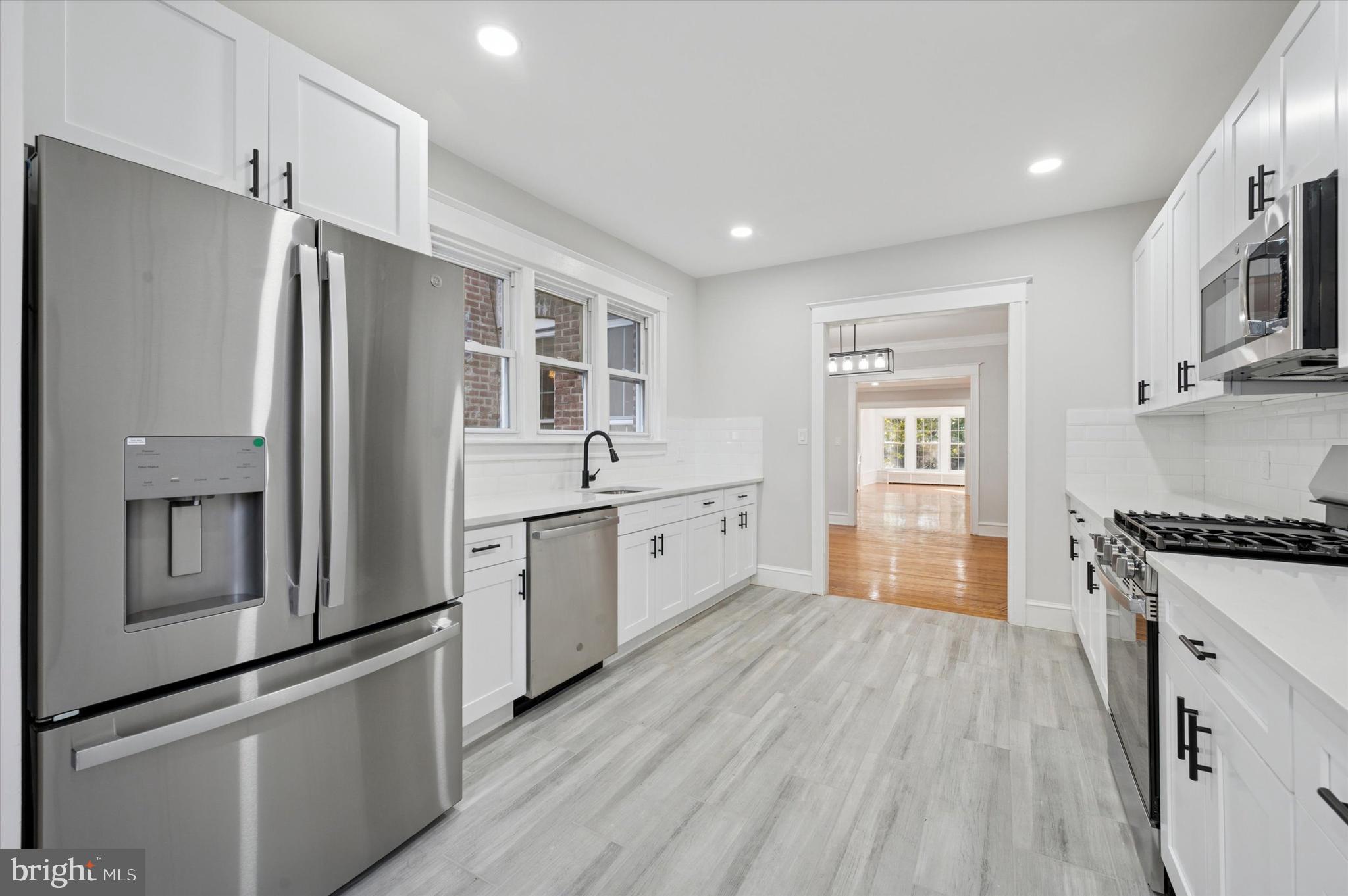 UNIVERSITY CITY - Residential