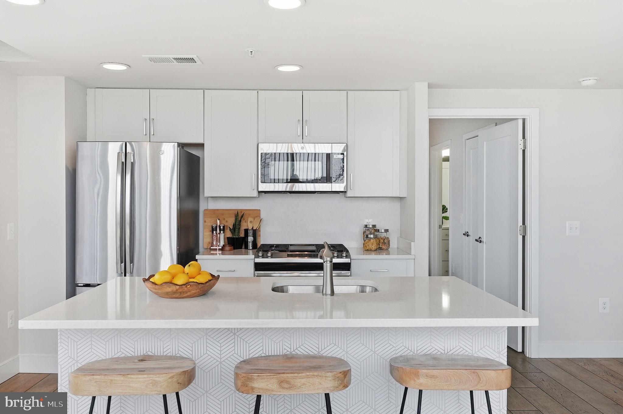 50 FLORIDA AVE NE 725