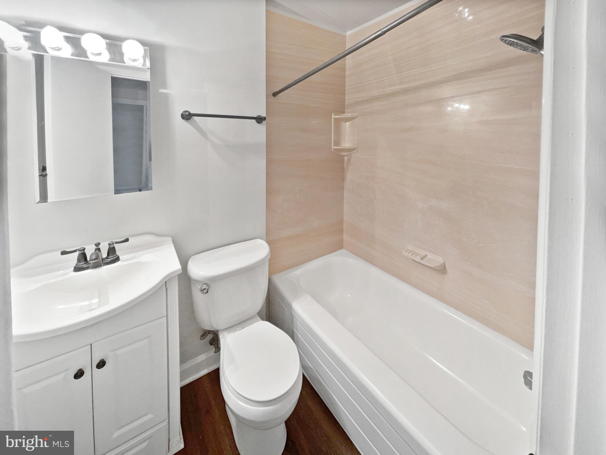 TERRACE TOWNE HOMES OF GUNSTON - Residential