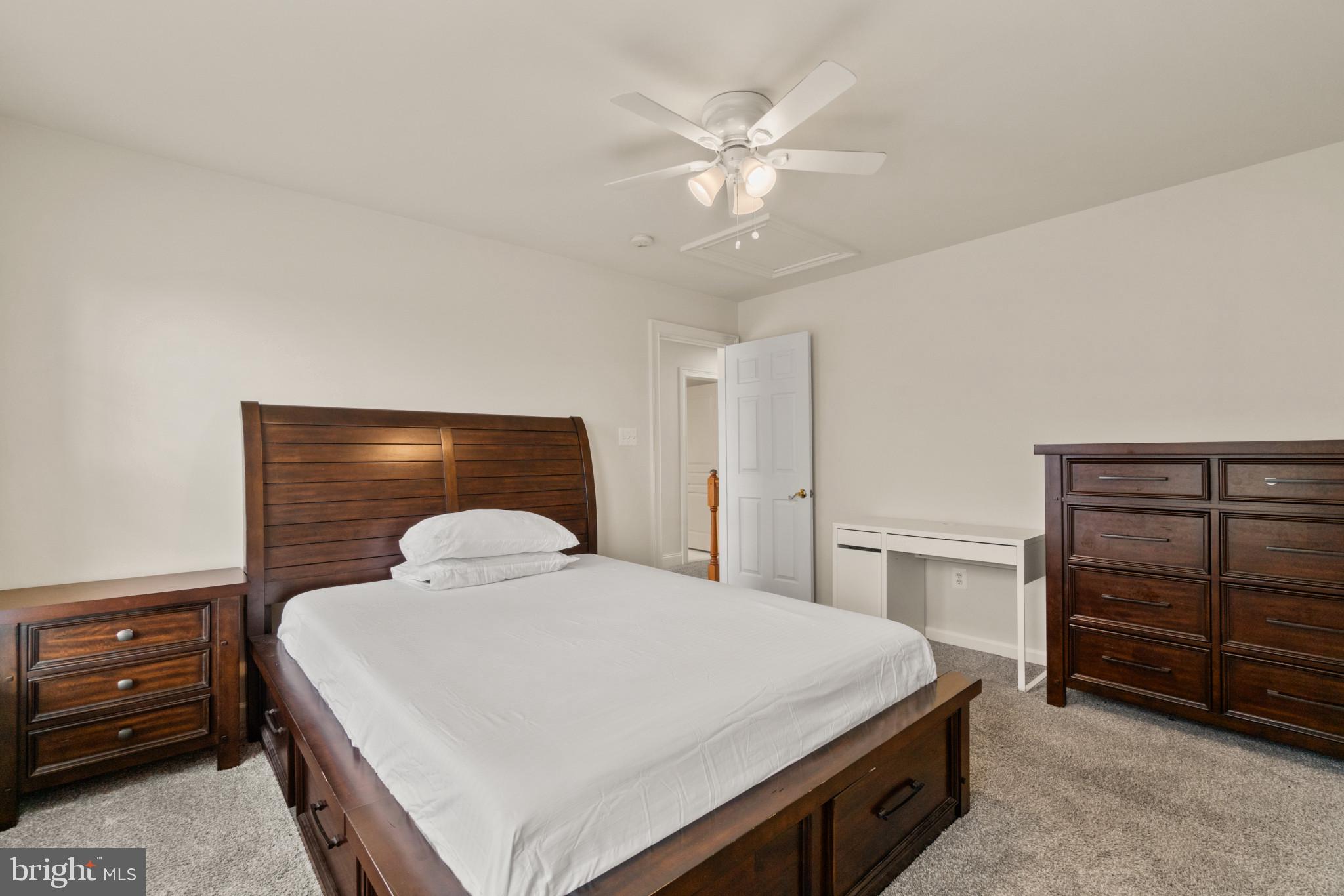 AUTUMN VIEW - Residential