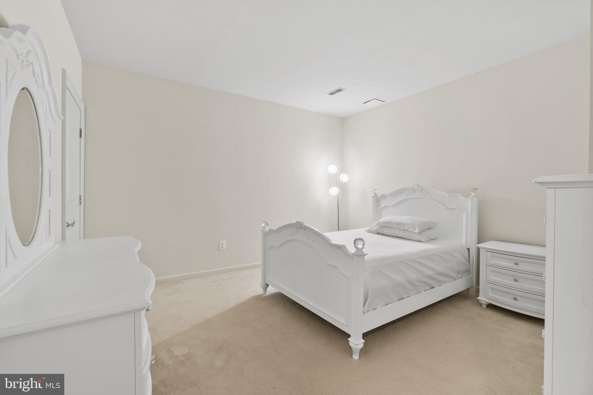 AUTUMN VIEW - Residential