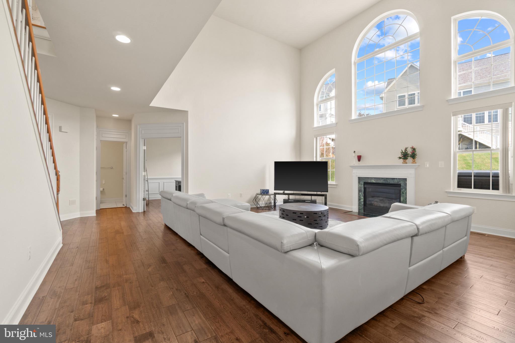 AUTUMN VIEW - Residential