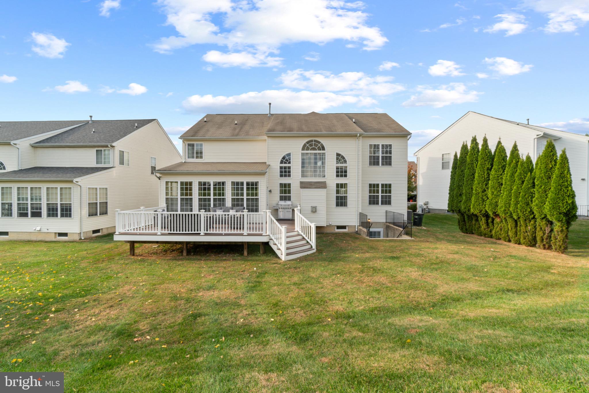 AUTUMN VIEW - Residential