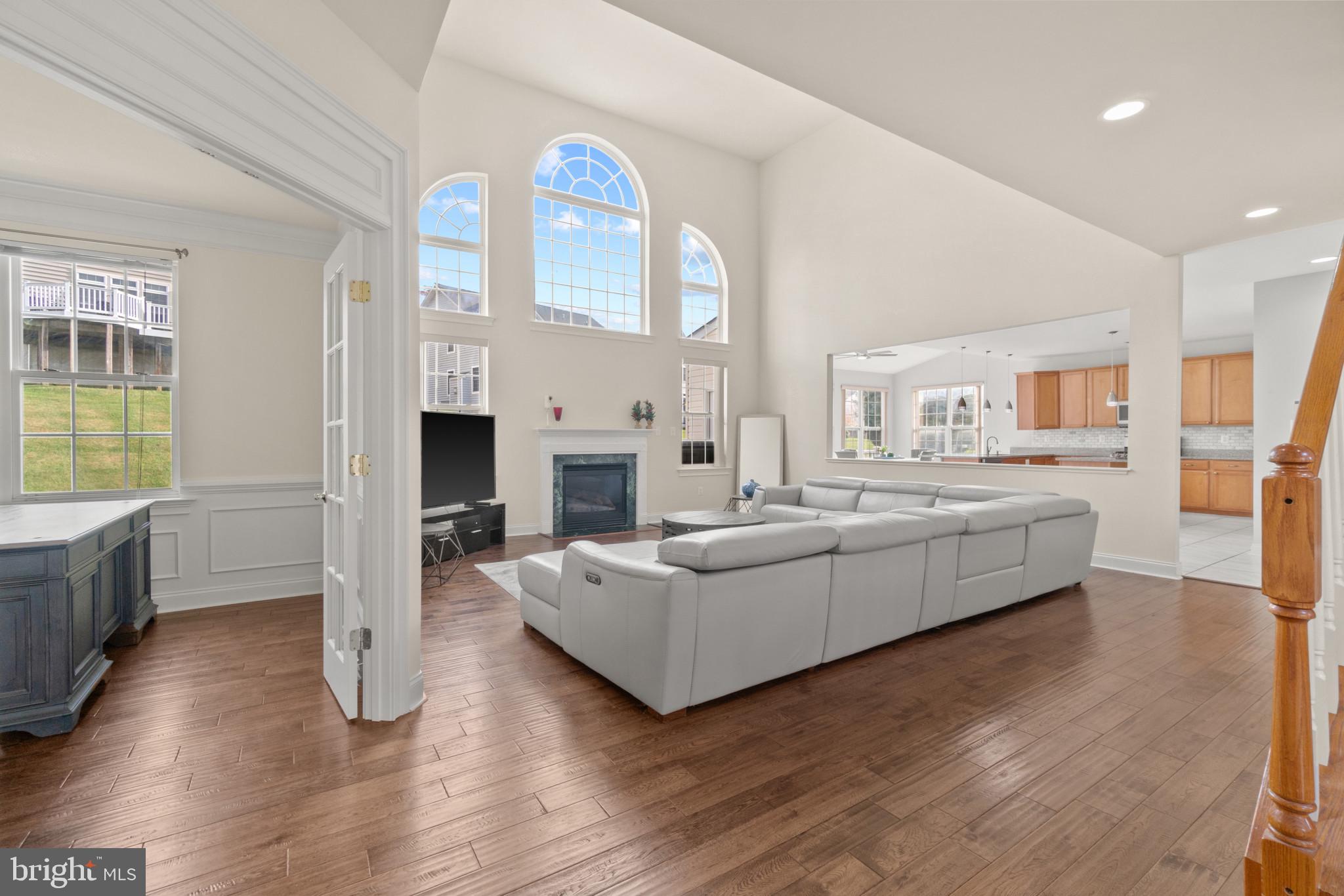 AUTUMN VIEW - Residential