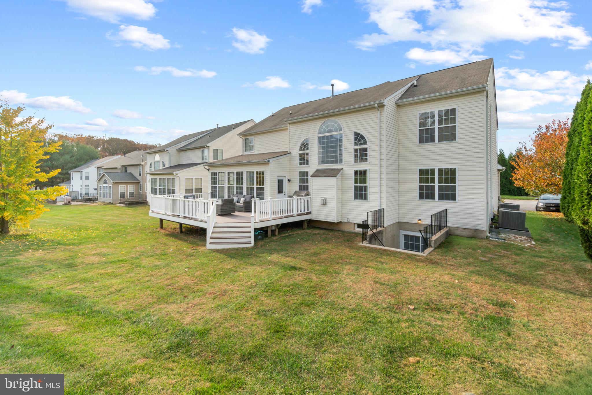 AUTUMN VIEW - Residential