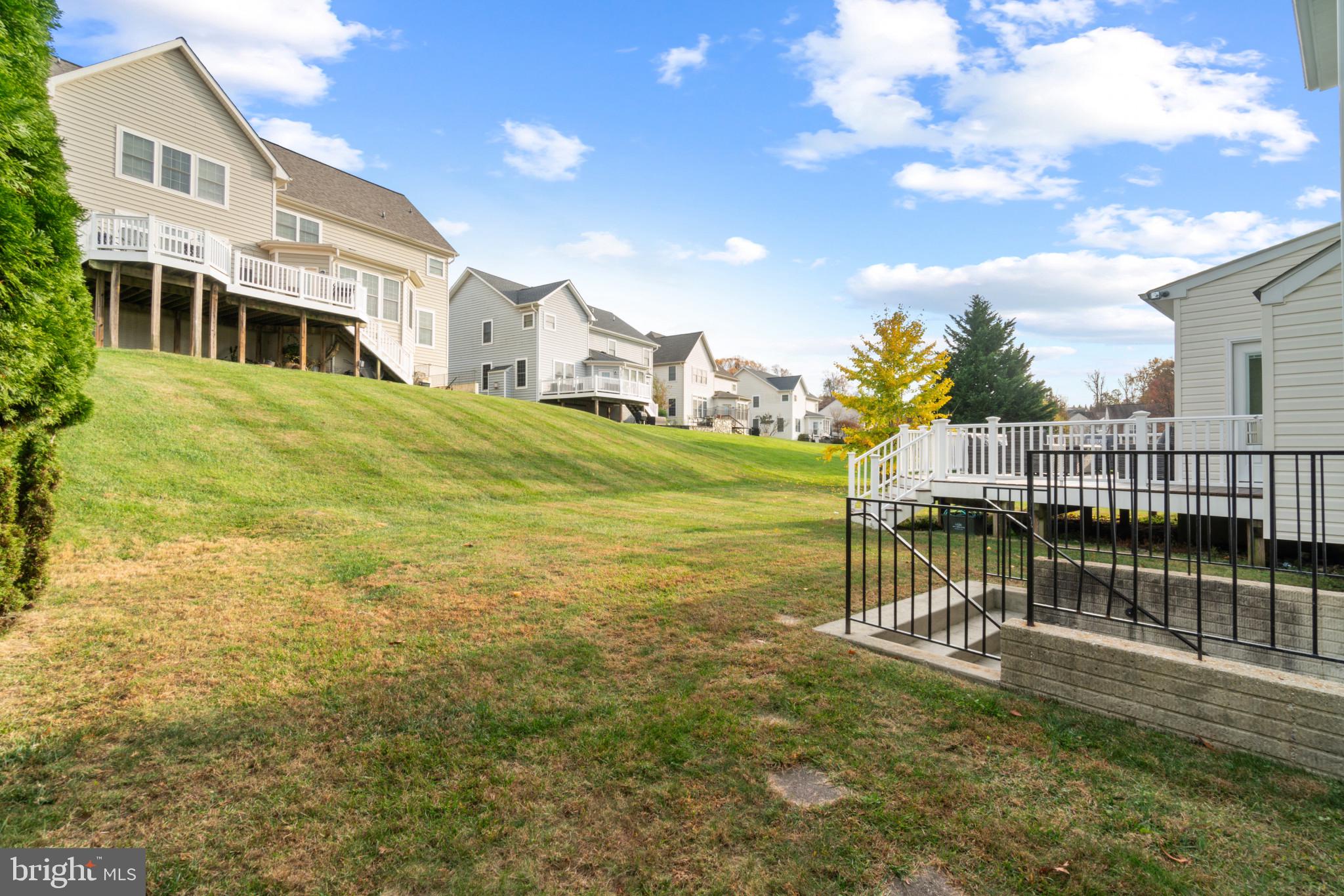 AUTUMN VIEW - Residential