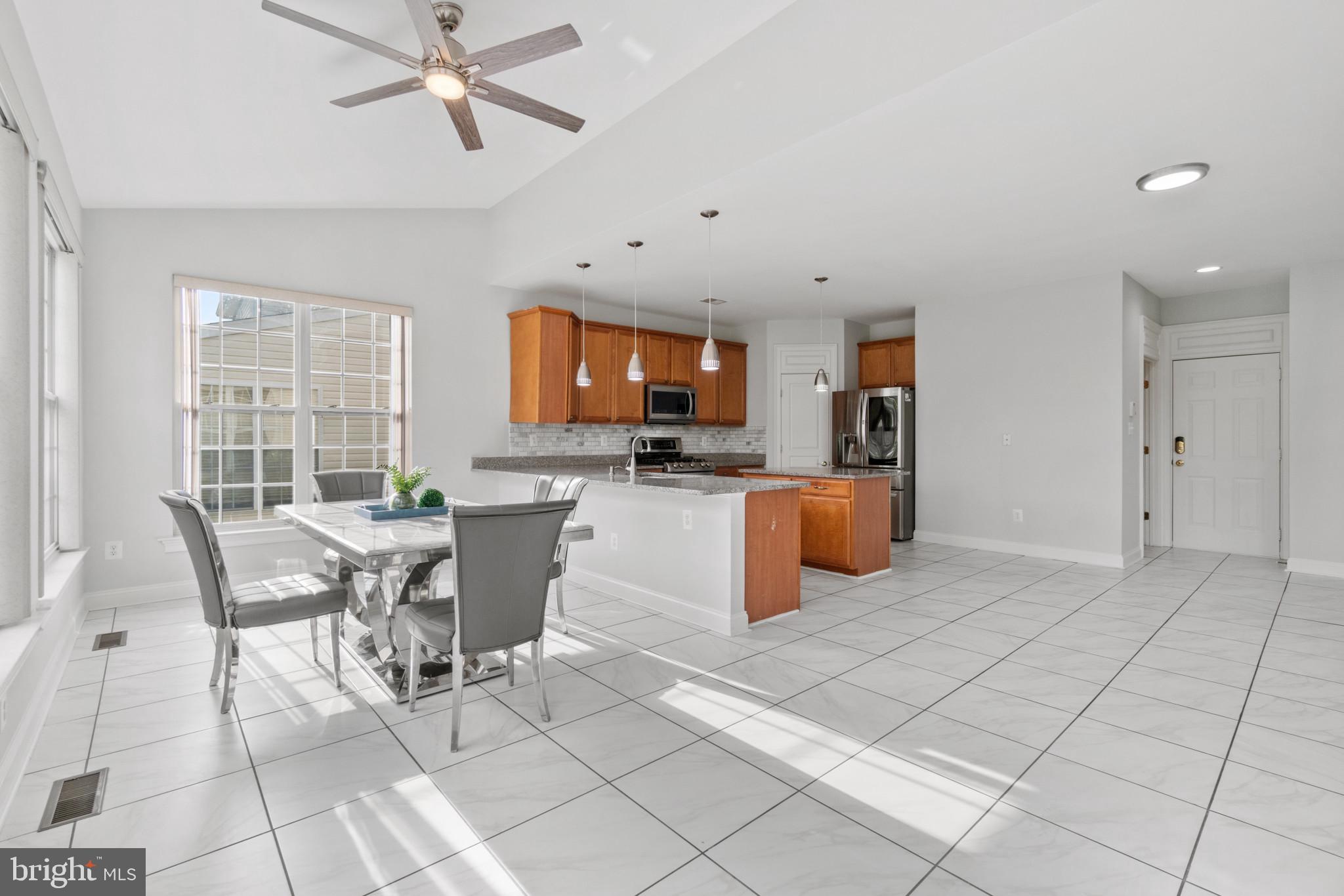 AUTUMN VIEW - Residential