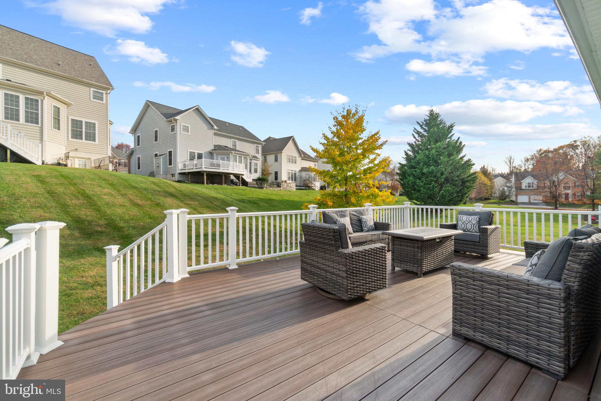 AUTUMN VIEW - Residential